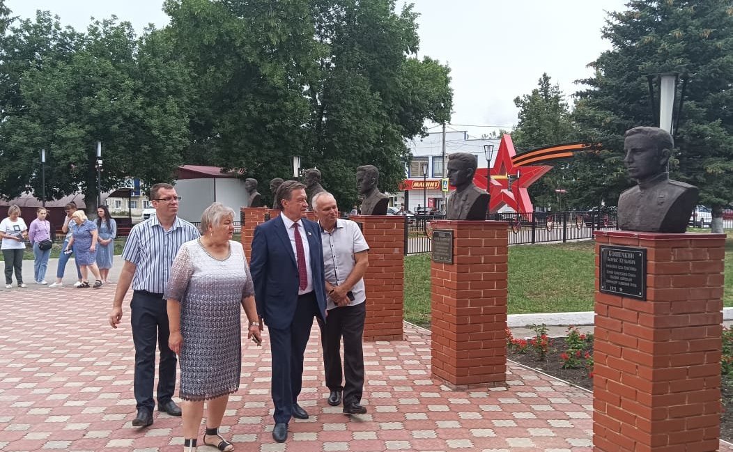 Сергей Рябухин в ходе работы в регионе посетил Вешкаймский район