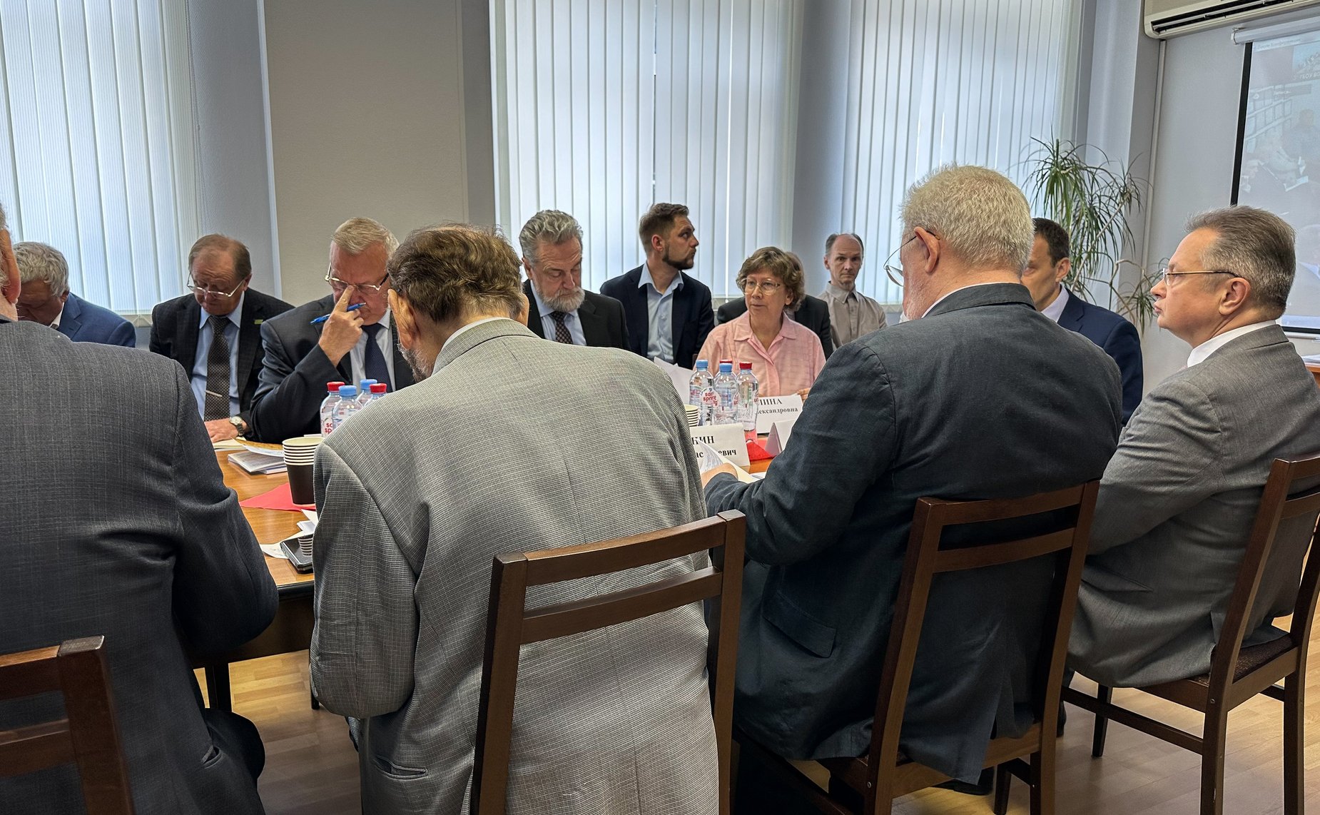 Заседание Экспертного совета при Комитете СФ по аграрно-продовольственной политике и природопользованию на тему «Государственное регулирование комплексного развития села»