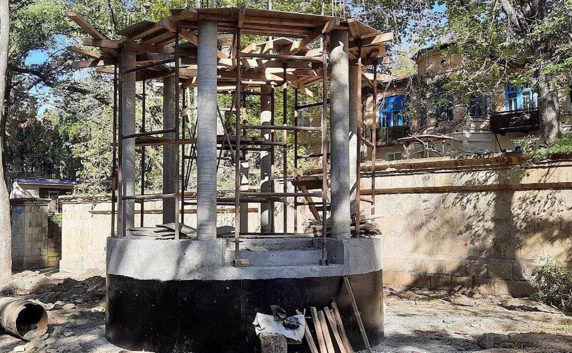 Анатолий Артамонов совершил рабочую поездку в Ставропольский край и ознакомился с ходом строительных работ на ряде объектов Кисловодска