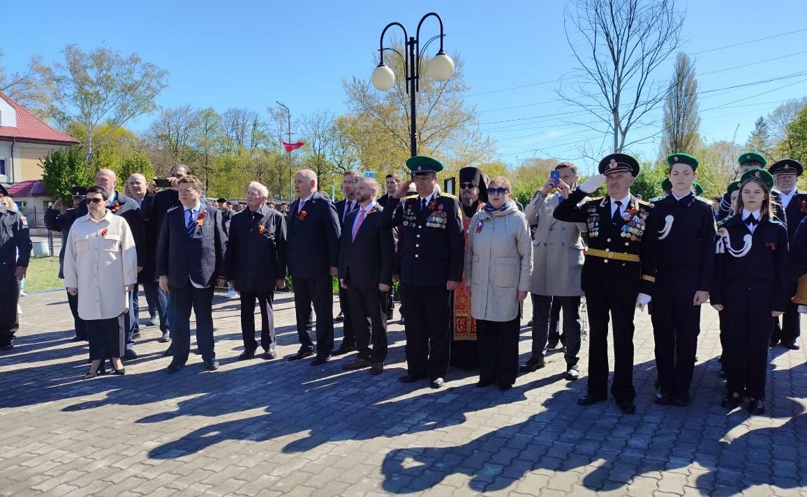 Сенаторы приняли участие в мероприятиях в Балтийске, посвященных 80-летию освобождения города