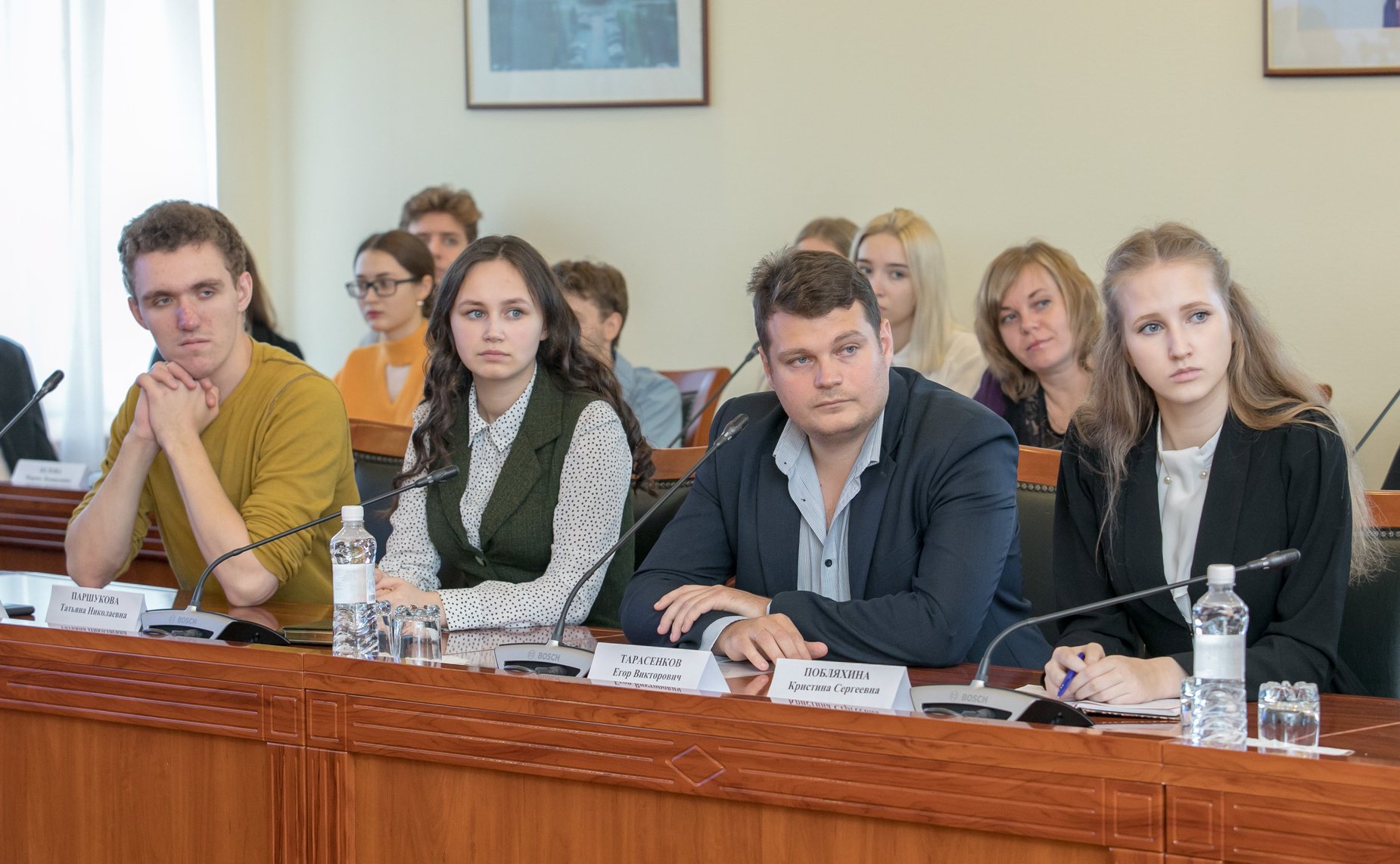 Заседание Дискуссионного клуба при Молодежном парламенте Вологодской области