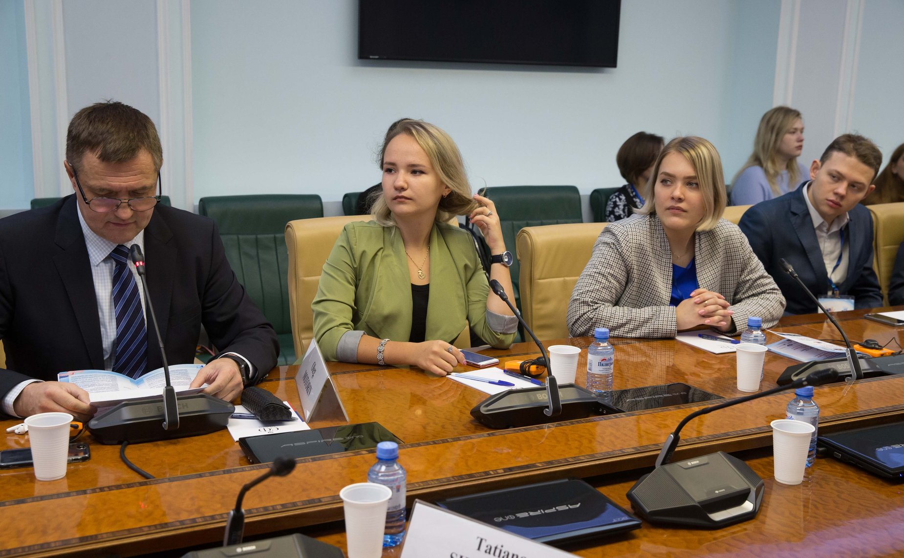 Встреча Владимира Лукина с участниками Российско-Американского Саммита молодых лидеров «Мы вместе моделируем будущее»