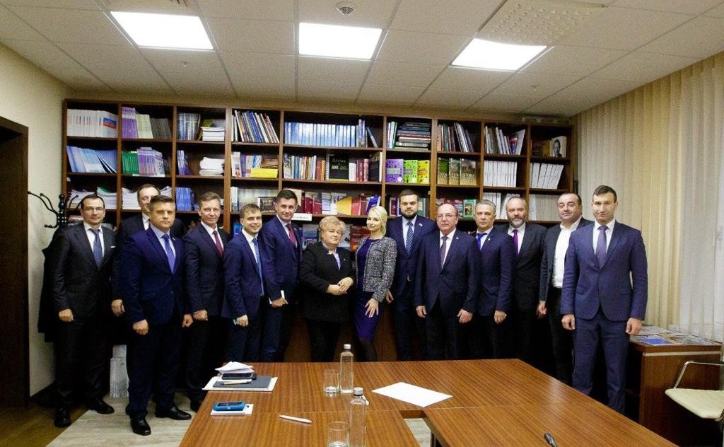 Встречи сенаторов РФ с лидерами ряда фракций Парламента Республики Молдова