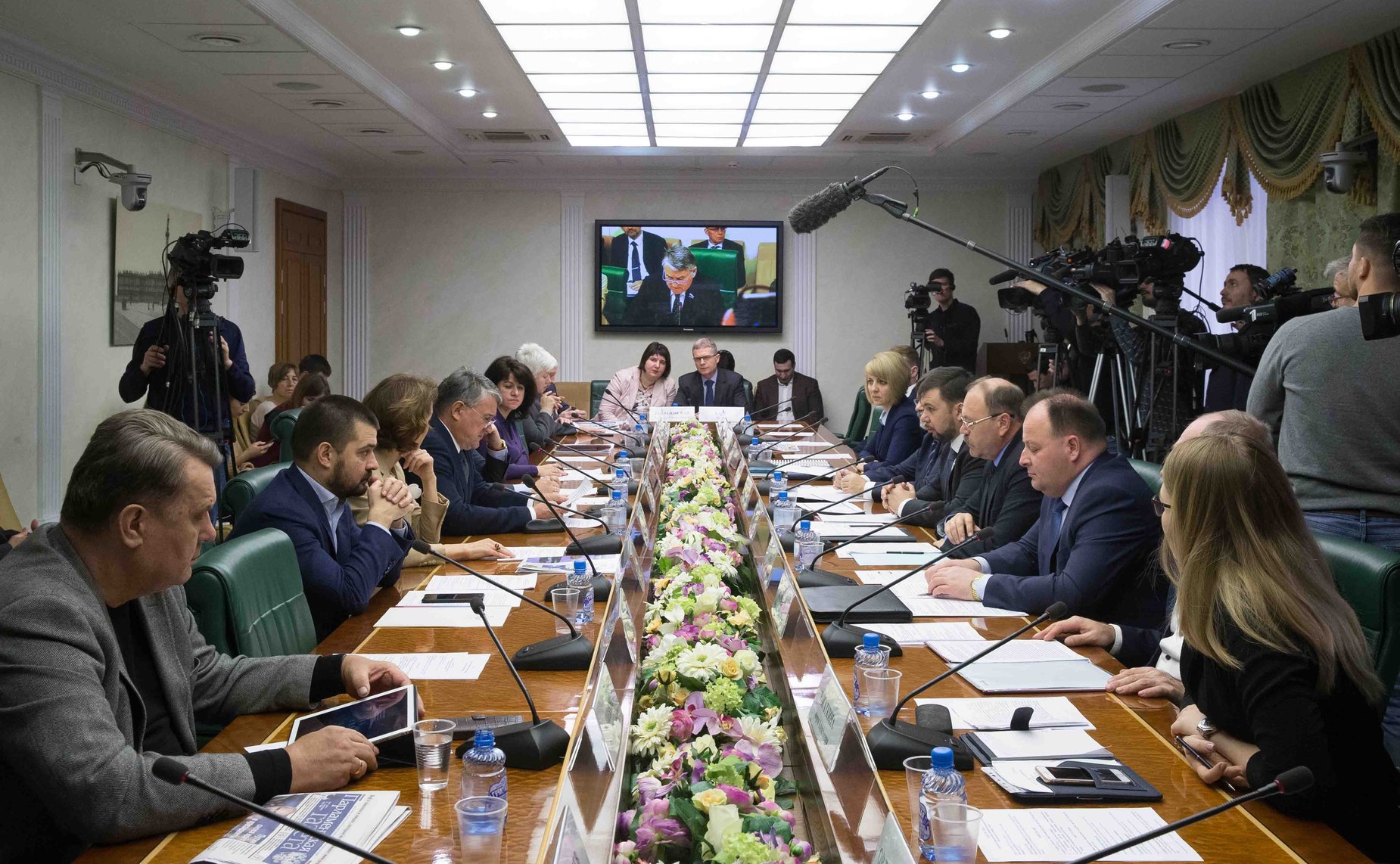 Заседание Комитета общественной поддержки жителей Юго-Востока Украины