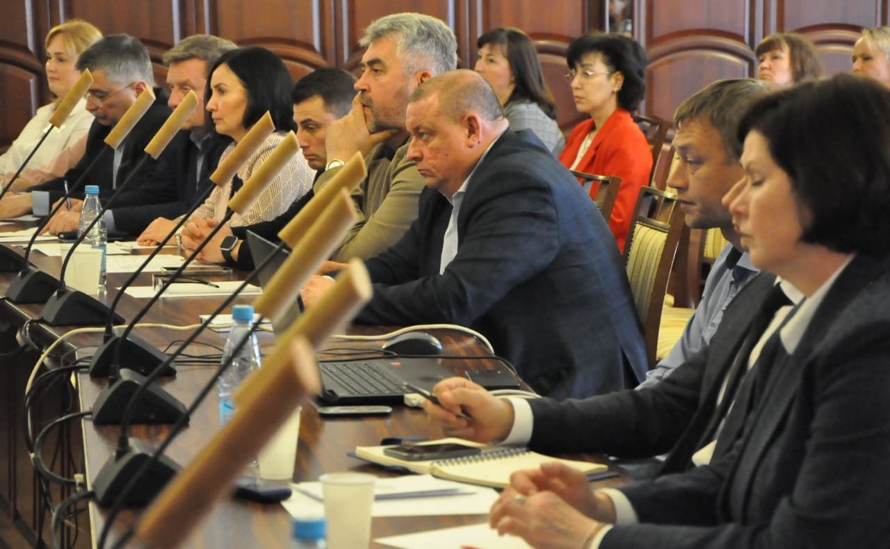 Елена Бибикова провела круглый стол о развитии в стране системы долговременного ухода за гражданами пожилого возраста и инвалидами