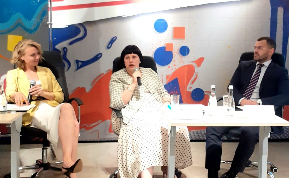 Елена Афанасьева провела в Оренбурге пленарное заседание женского бизнес-форума «Деловая весна»