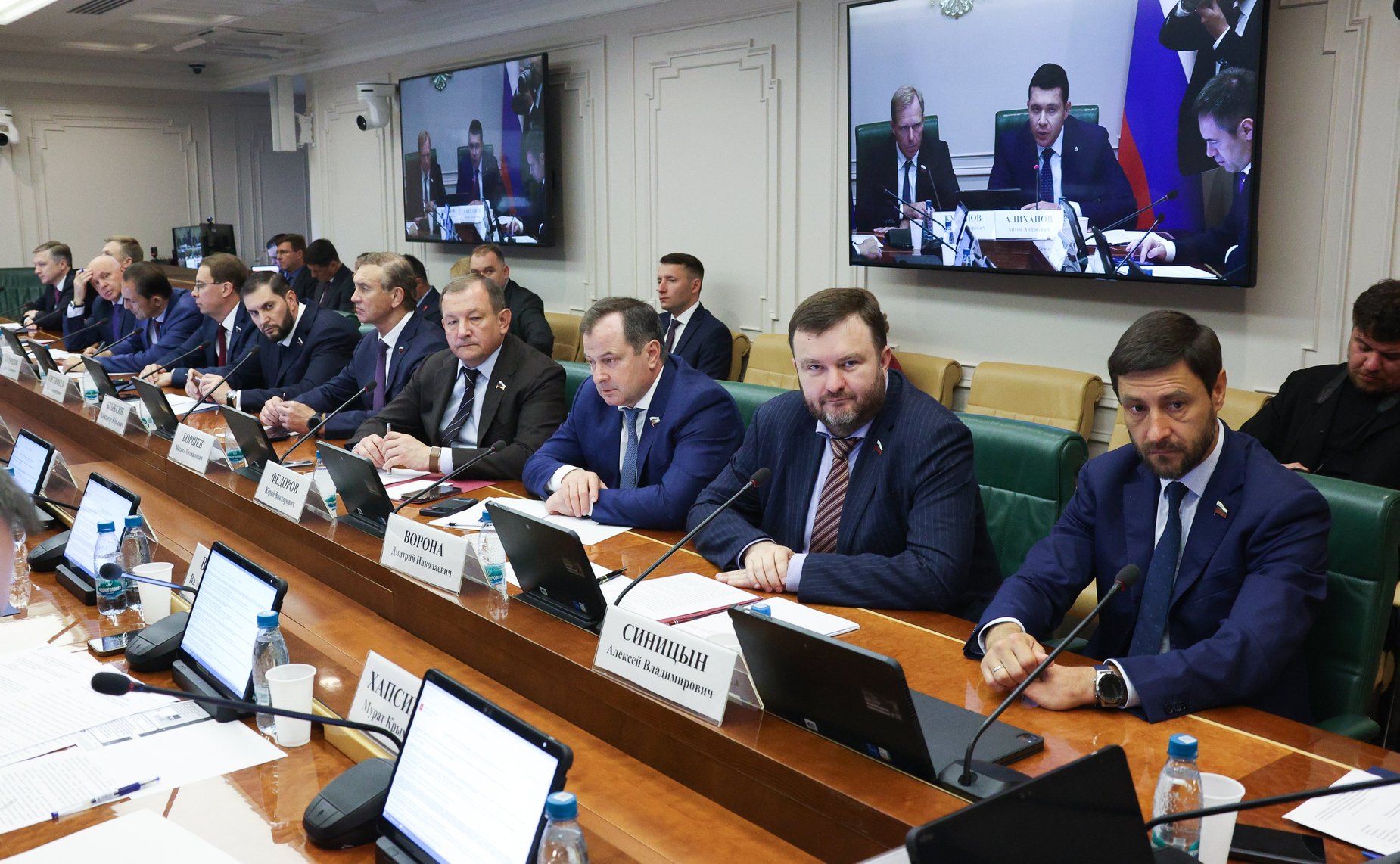 Заседание Комитета Совета Федерации по экономической политике на тему «О ходе подготовки «правительственного часа» по вопросу «О мерах по обеспечению технологического суверенитета РФ» 593-го заседания СФ»
