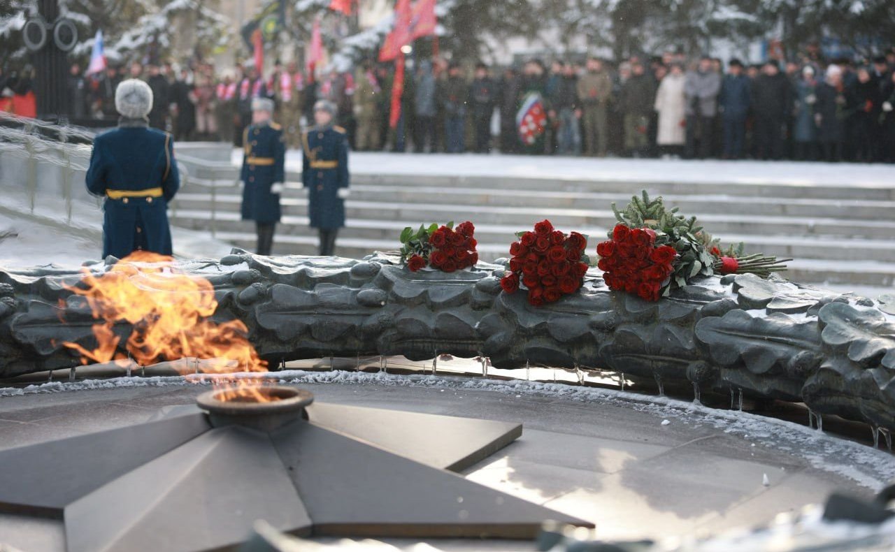 Наталья Котова в честь Дня защитника Отечества приняла участие в памятных мероприятиях, состоявшихся в регионе