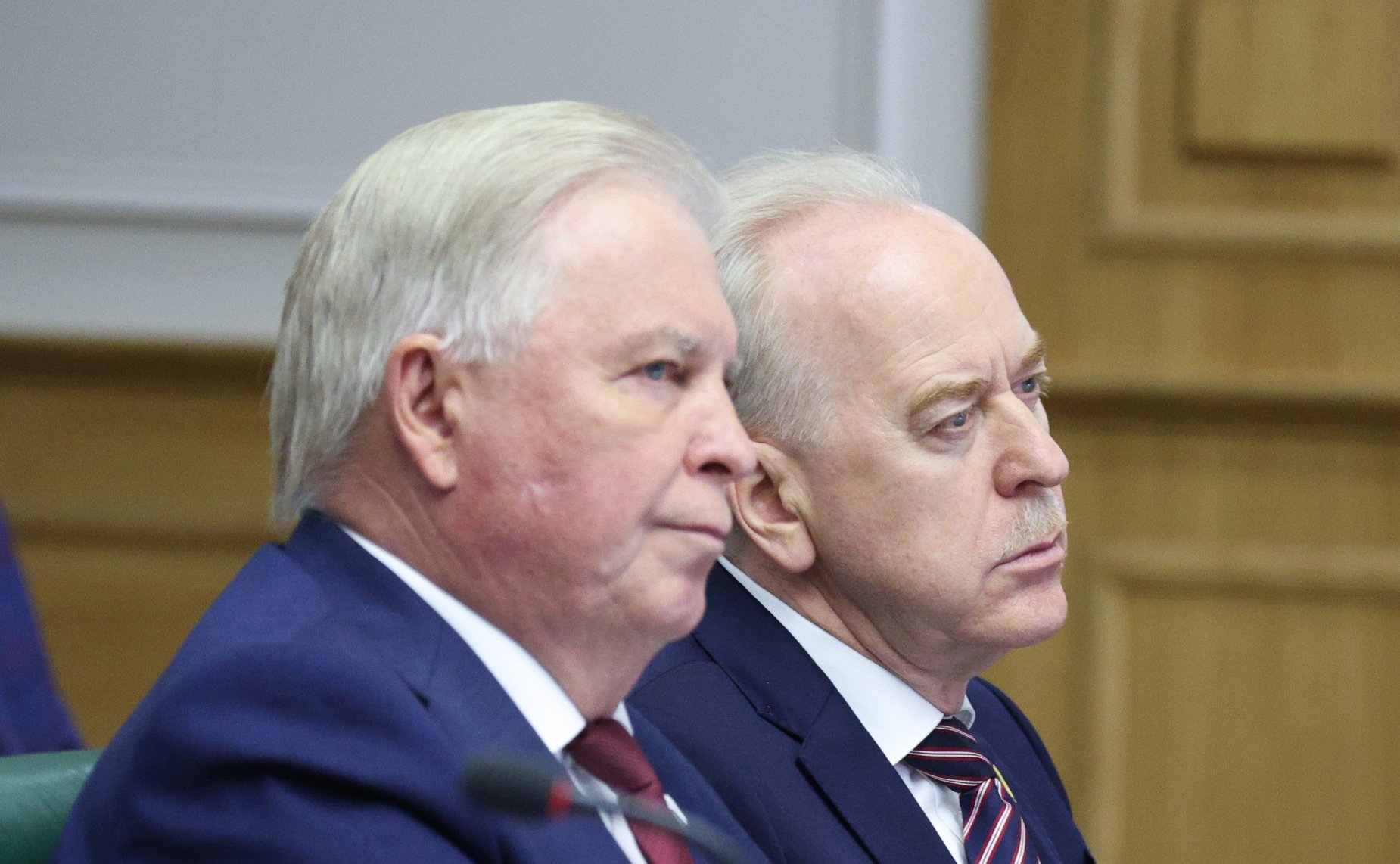 Парламентские слушания на тему «Вопросы управления комплексами индивидуальных жилых домов»