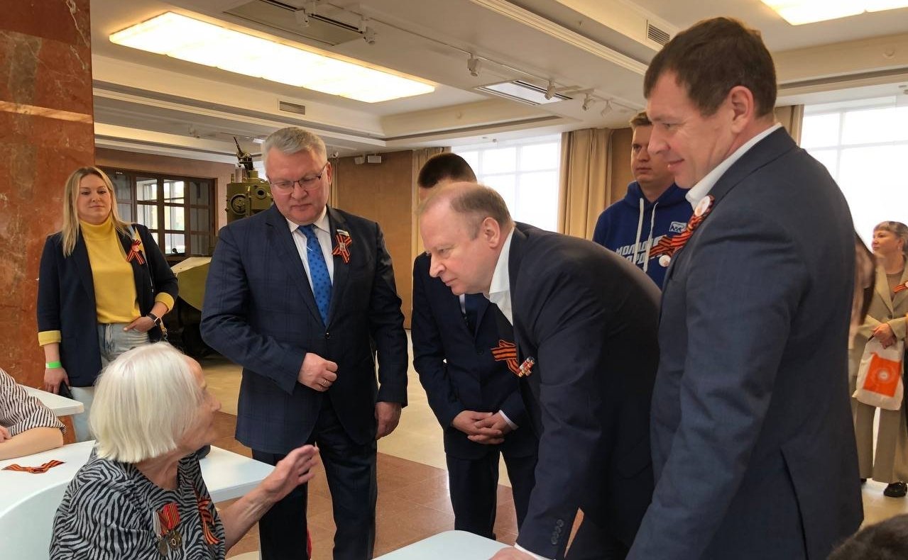 Виктор Шептий в ходе работы в регионе принял участие в Международной патриотической акции «Диктант Победы»