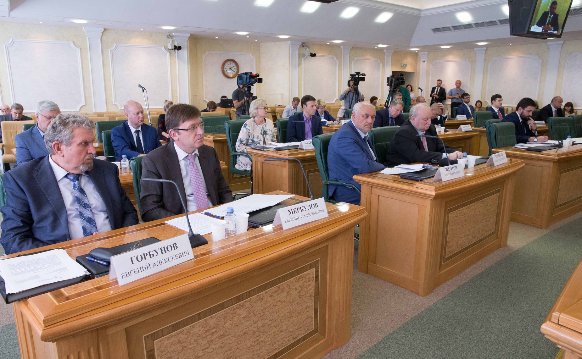 Заседание рабочей группы при Комитета СФ по экономической политике по вопросам государственной политики в сфере авиастроения