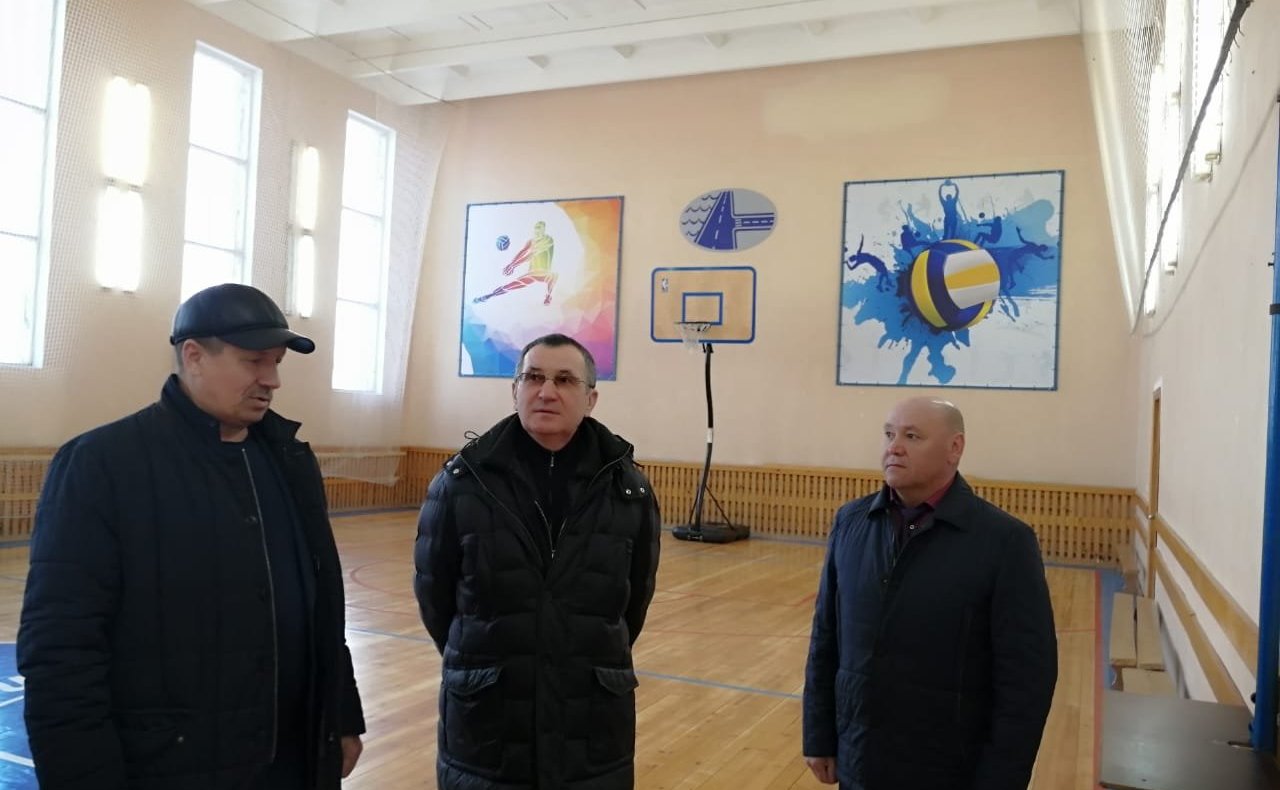 Николай Федоров ознакомился с деятельностью многопрофильной компании в Чувашии