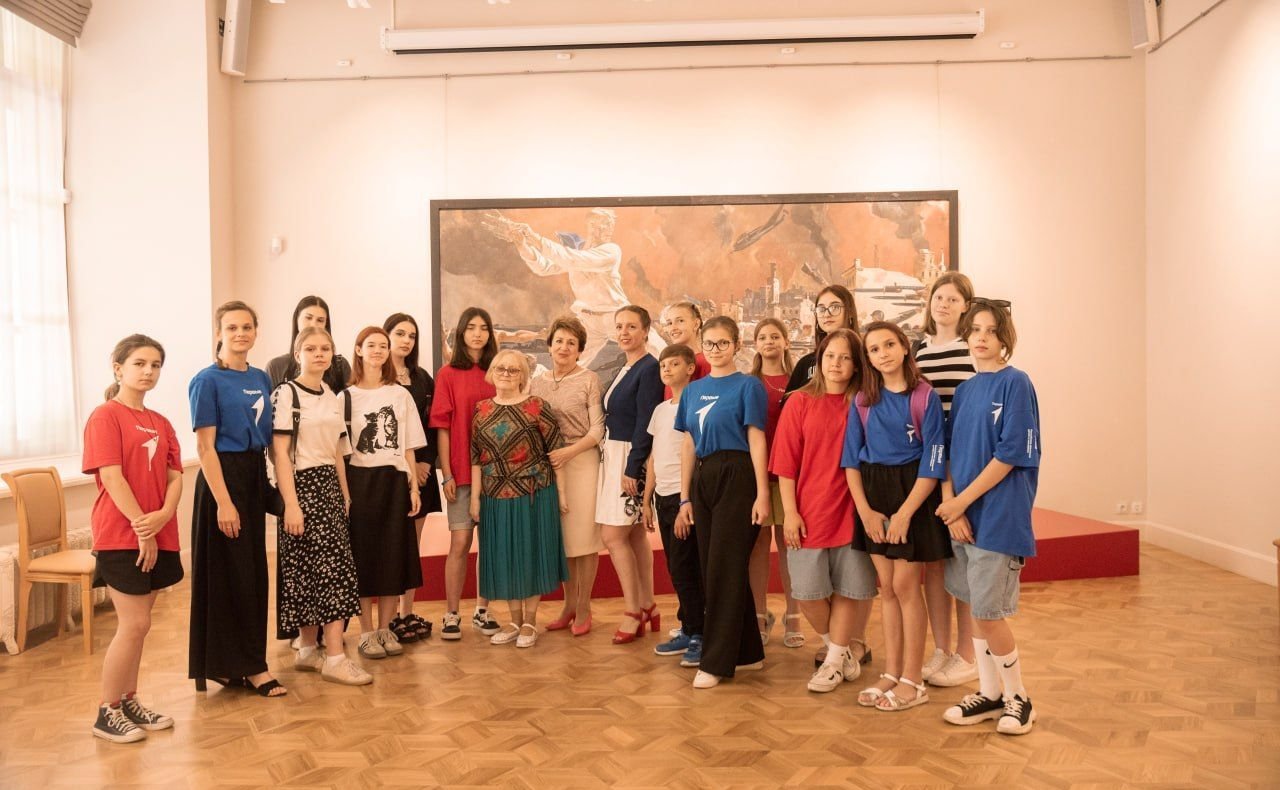 Екатерина Алтабаева в Севастополе провела ряд мероприятий совместно с участниками севастопольского отделения «Движения Первых»