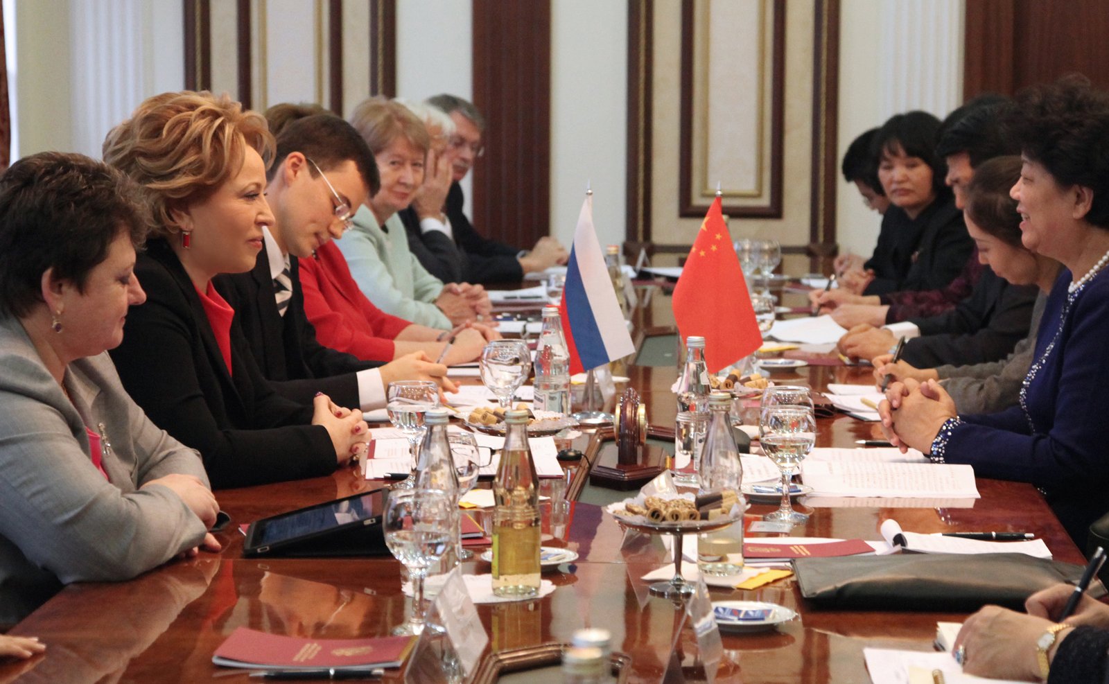 22-11-12_Форум женщин России и Китая-2