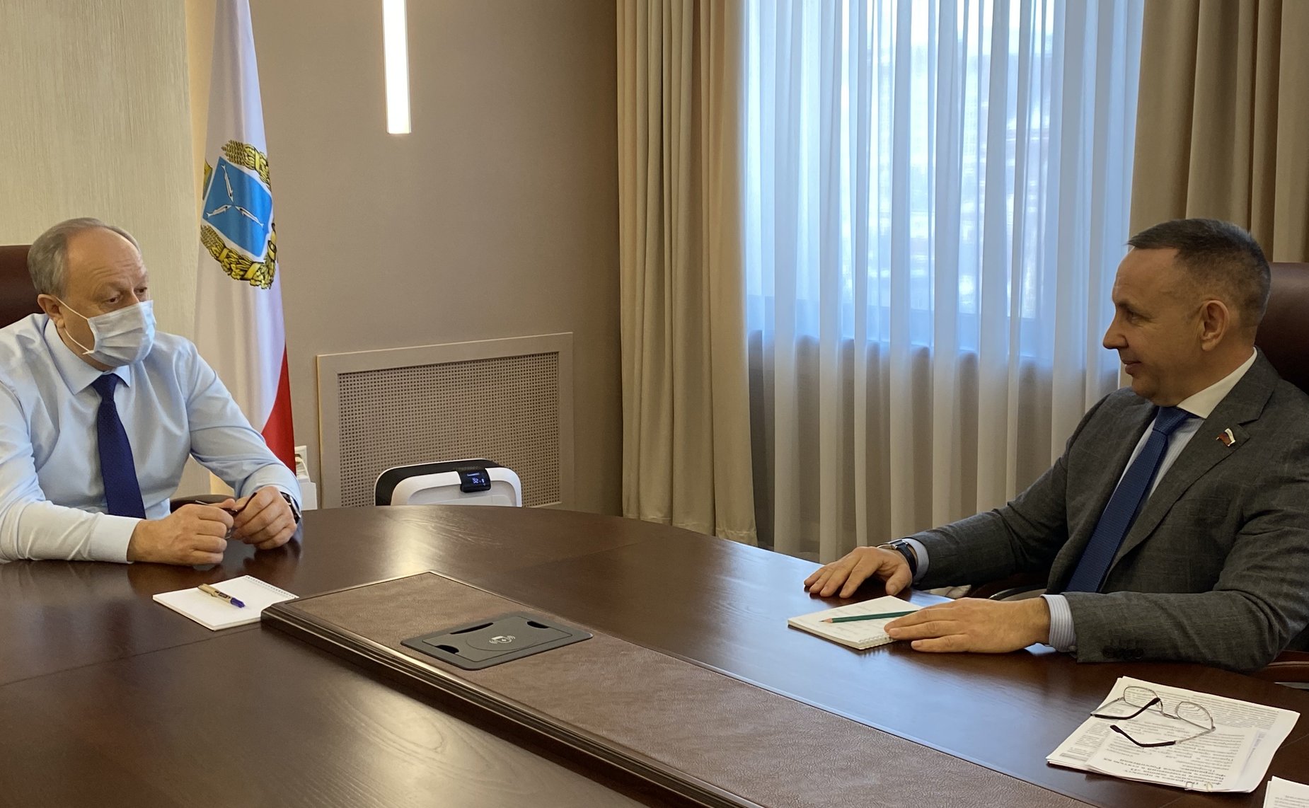 Олег Алексеев в ходе рабочей поездки в регион встретился с губернатором области Валерием Радаевым