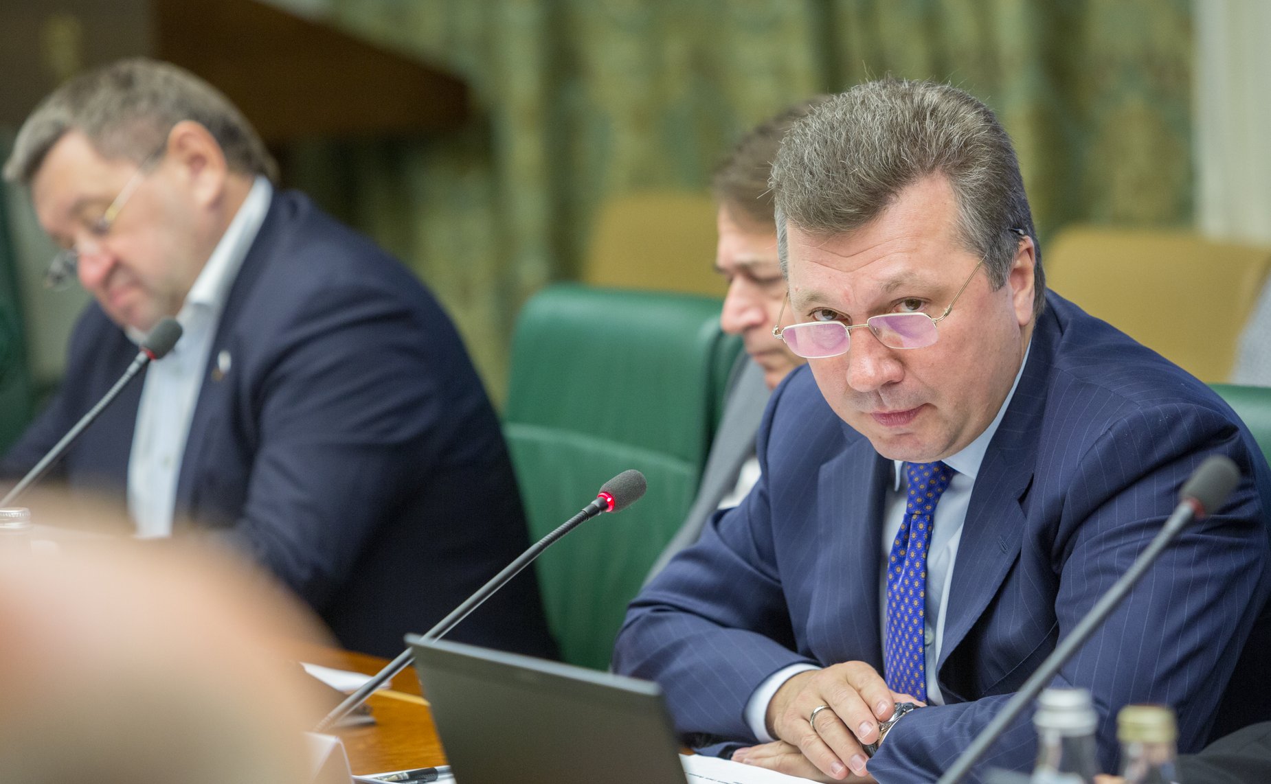 В. Васильев Заседание Комитета Совета Федерации по экономической политике