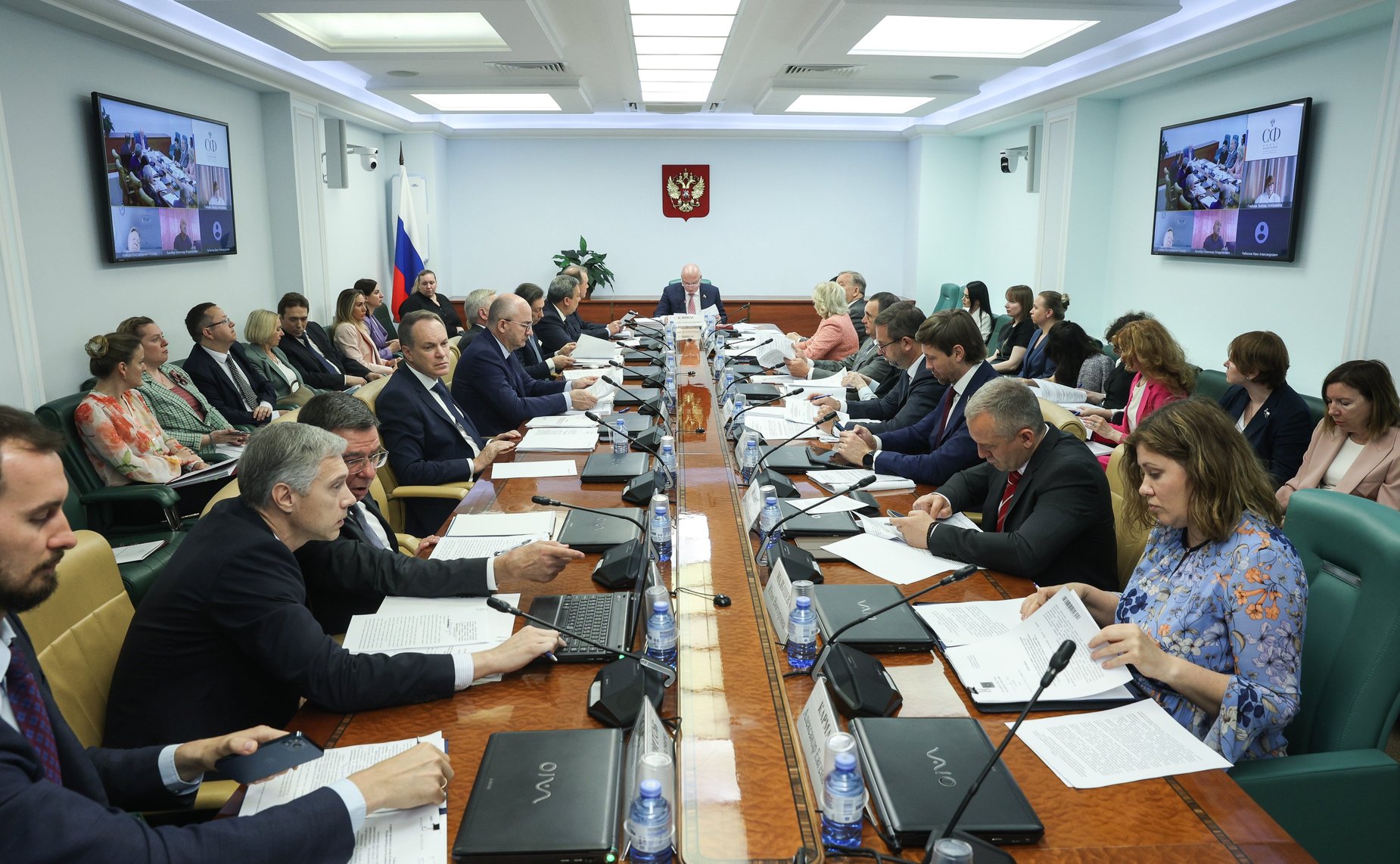 Заседание Комитета СФ по конституционному законодательству и государственному строительству