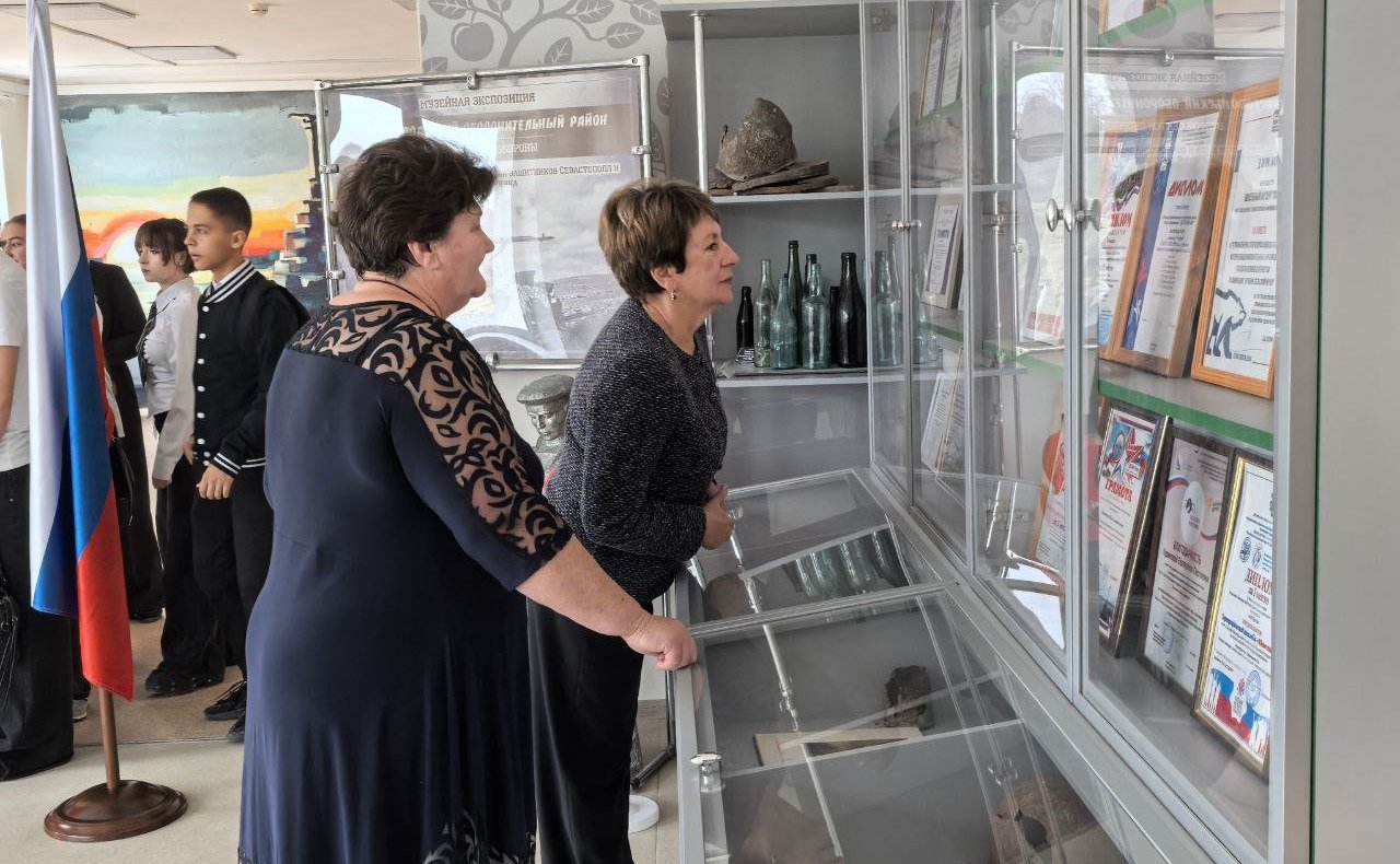 Екатерина Алтабаева посетила школу №59 имени старшего сержанта милиции Е.Г. Скоробогатова, которая находится в селе Терновка