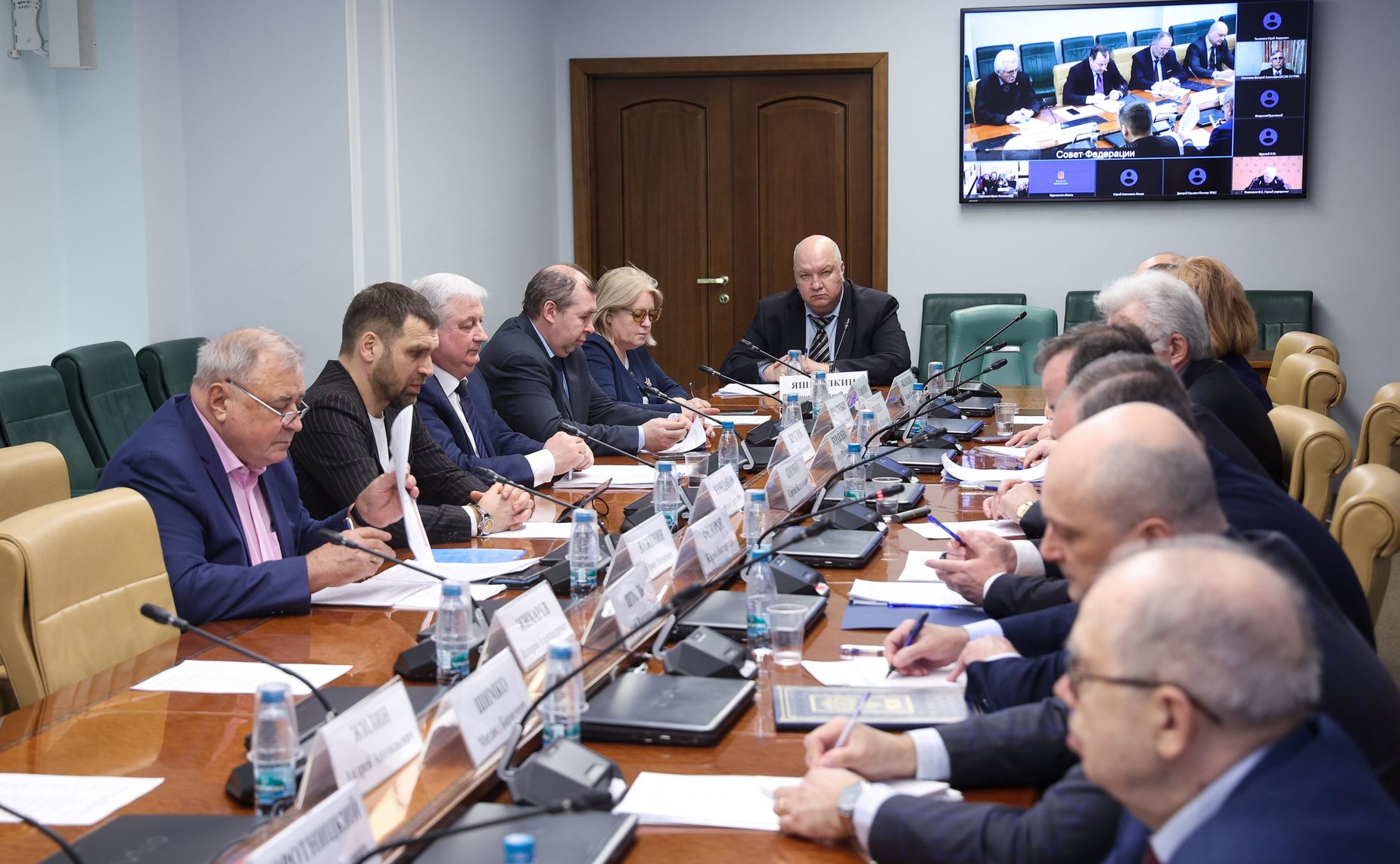 Совещание Комитета СФ по экономической политике «О стратегических вопросах реализации комплексной государственной программы Российской Федерации «Энергосбережение и повышение энергетической эффективности»»