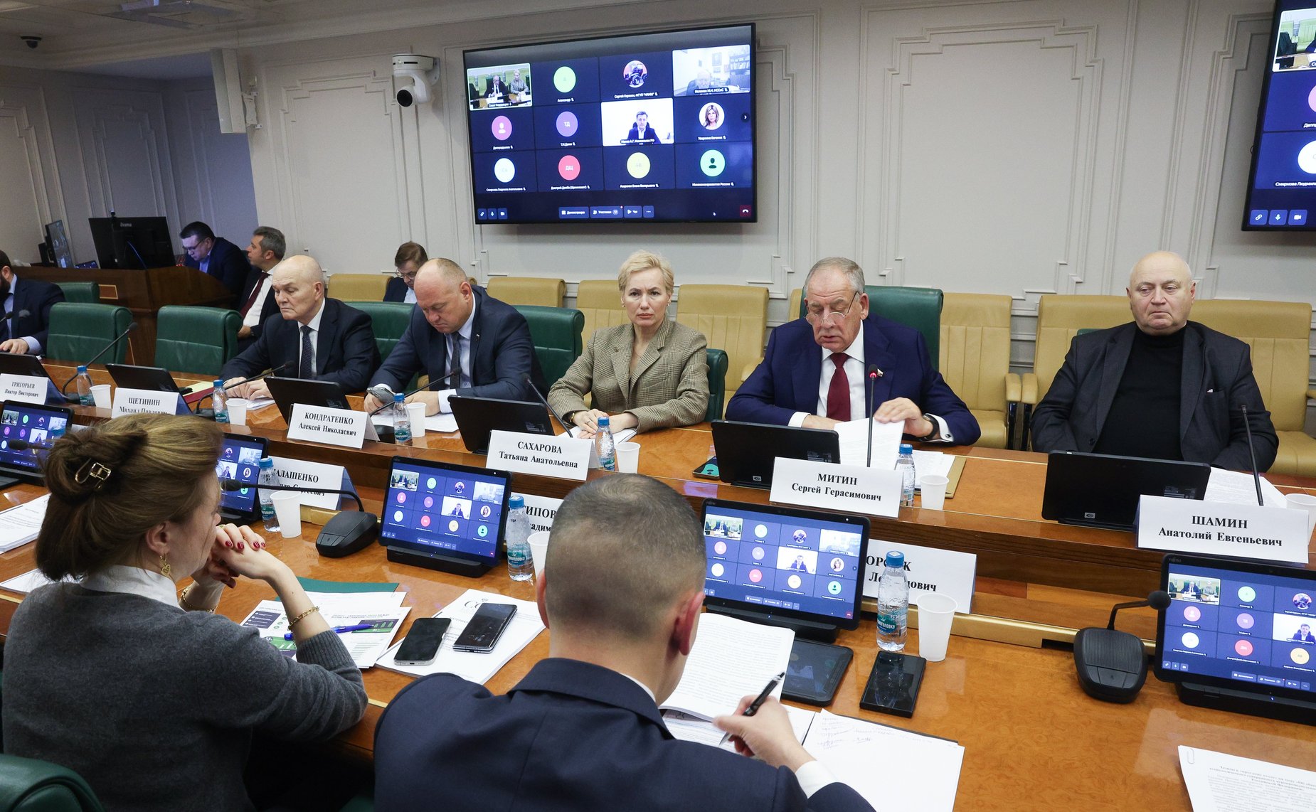 Круглый стол Комитета СФ по аграрно-продовольственной политике и природопользованию на тему «Об обеспечении технологического суверенитета агропромышленного комплекса Российской Федерации»