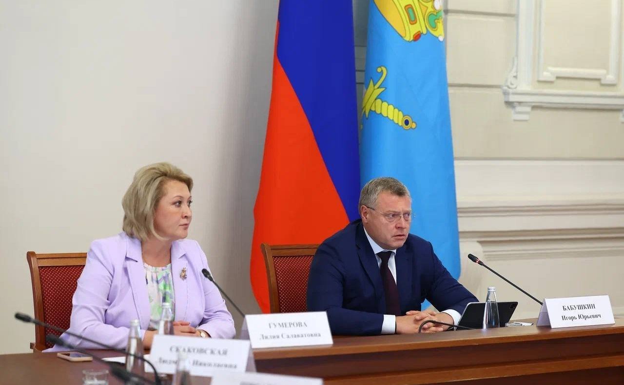 В Астрахани состоялось выездное заседание Комитета Совета Федерации по науке, образованию и культуре