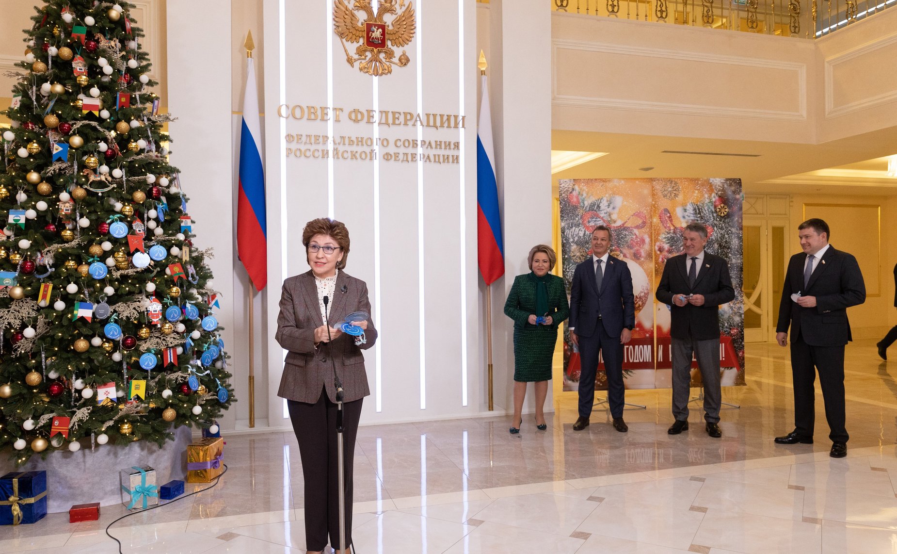 Сенаторы присоединились к Всероссийской благотворительной акции «Елка желаний»