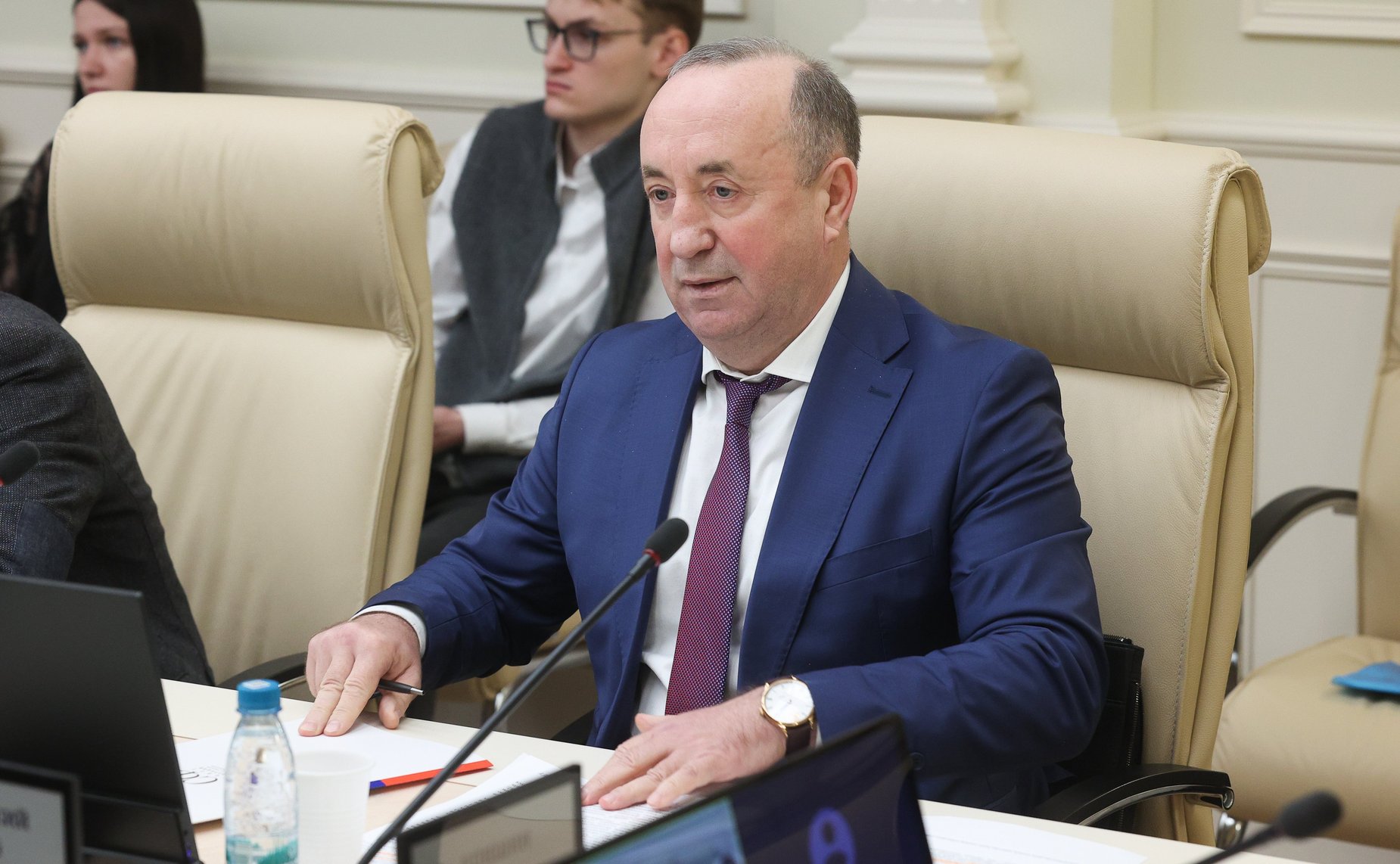 Совещание на тему «О механизмах возвращения в гражданский оборот неиспользуемых земельных участков, принадлежавших организациям, исключенным из единого государственного реестра юридических лиц, и собственники которых не установлены»