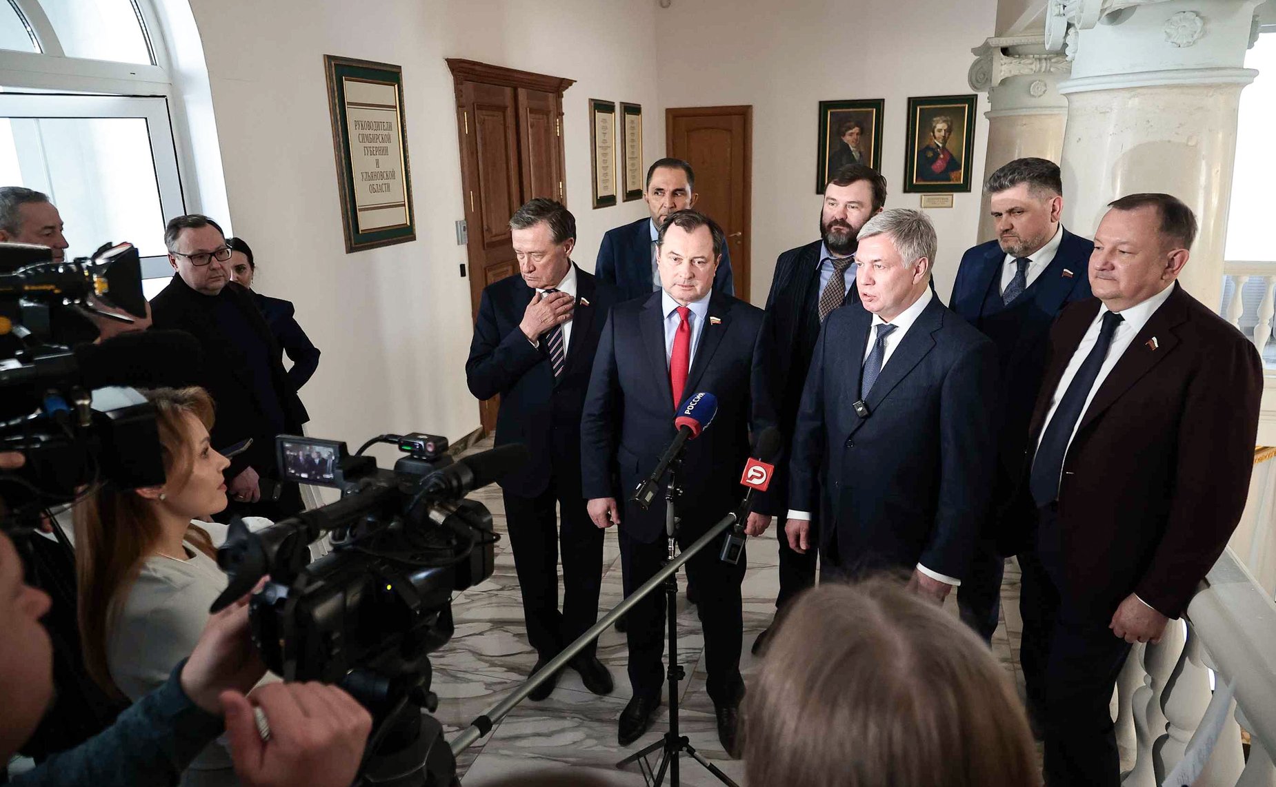 Пресс-подход по итогам выездного заседания Комитета Совета Федерации по экономической политике «Особенности социально-экономического развития субъектов РФ в современных условиях на примере Ульяновской области»