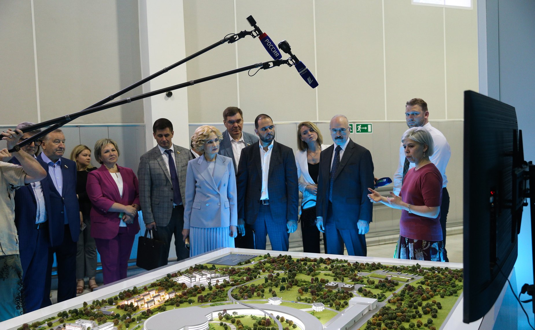 Заседание научно-консультативного совета при парламентской комиссии по расследованию обстоятельств, связанных с созданием американскими специалистами биологических лабораторий на территории Украины