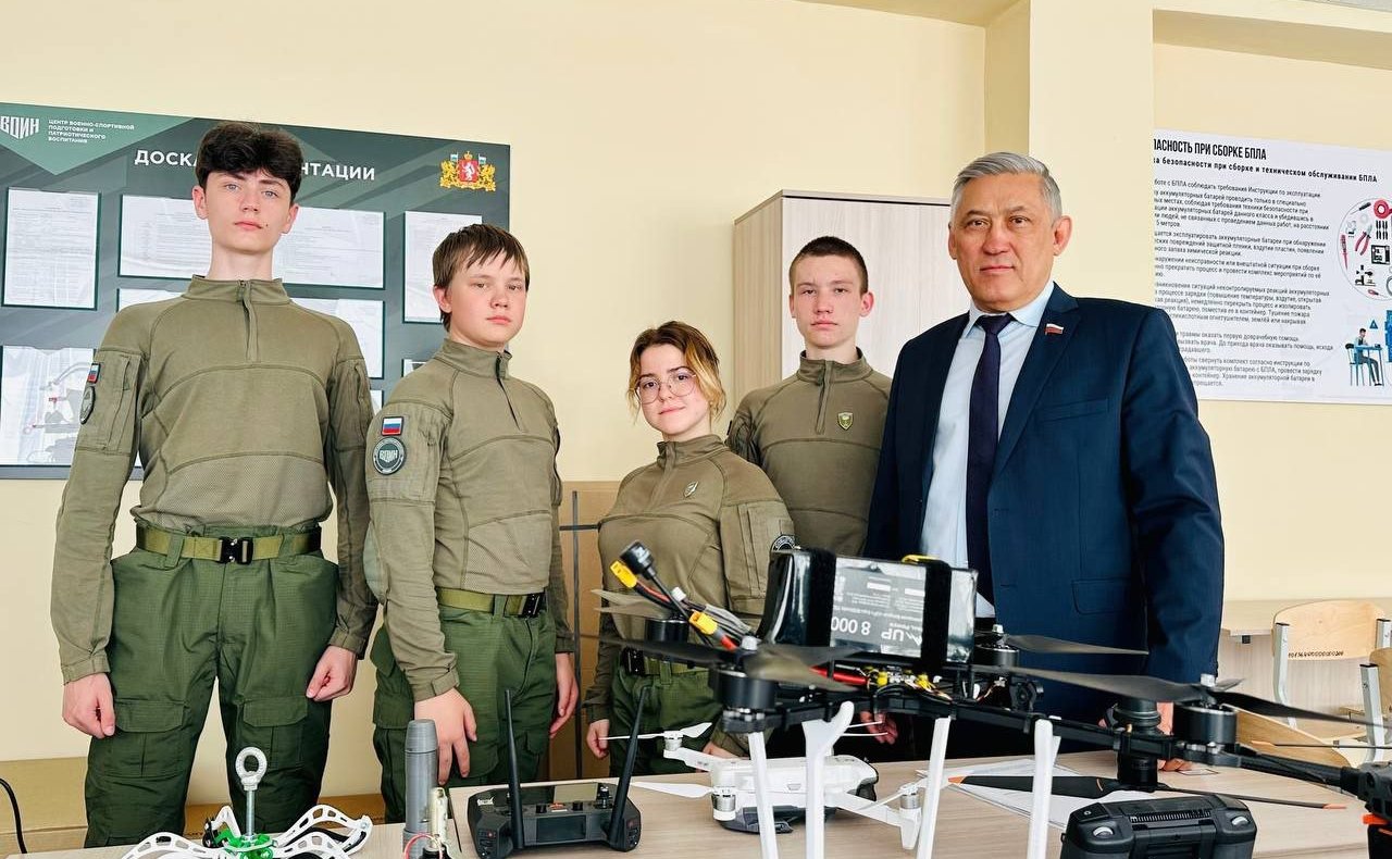 В рамках выездного заседания Комитета СФ по обороне и безопасности сенаторы посетили Центр военно-спортивной подготовки ВОИН