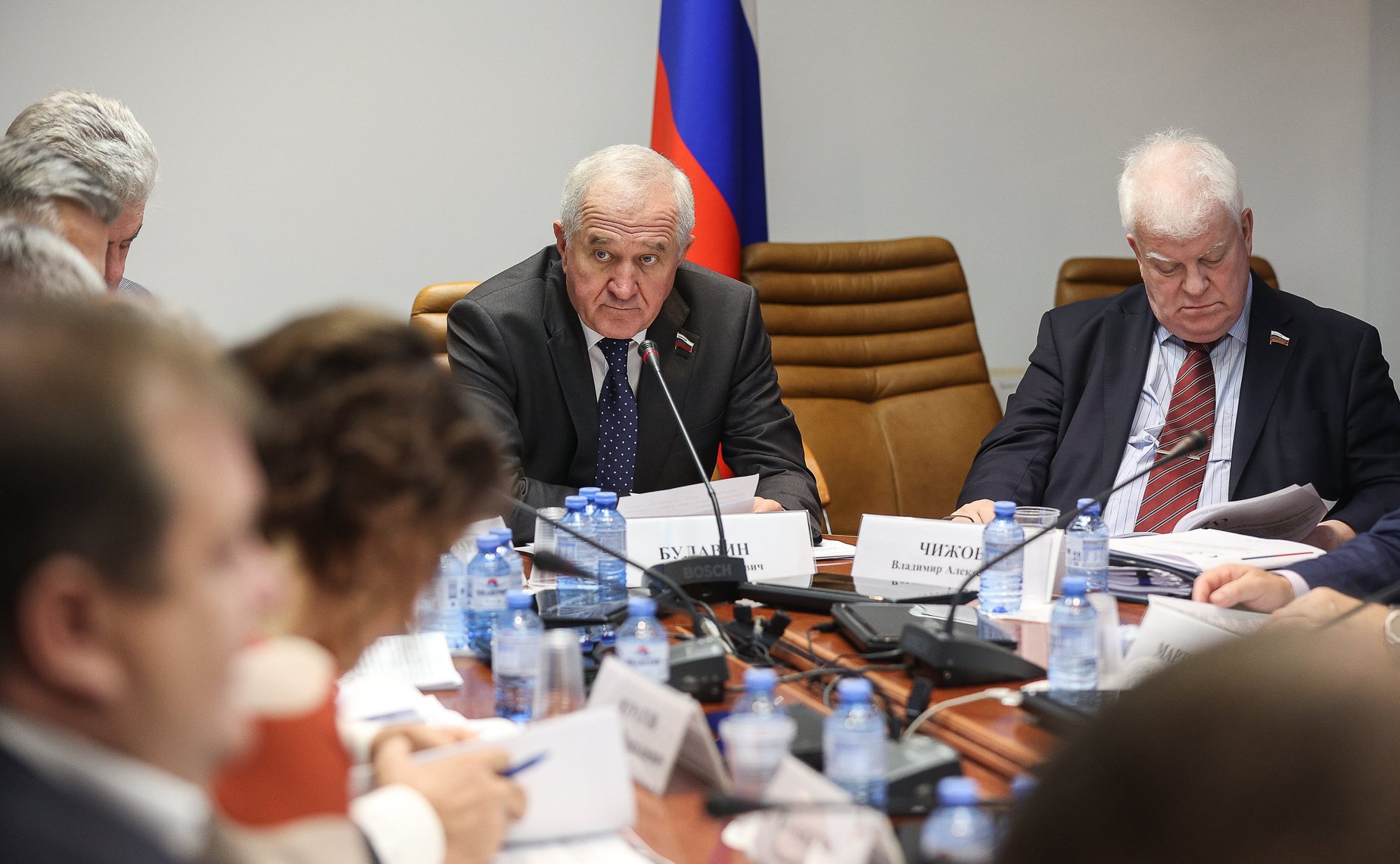 Круглый стол Комитета СФ по обороне и безопасности, посвященный итогам и актуальных проблемам создания в субъектах РФ УМЦ (лагерей) военно-патриотического воспитания молодежи
