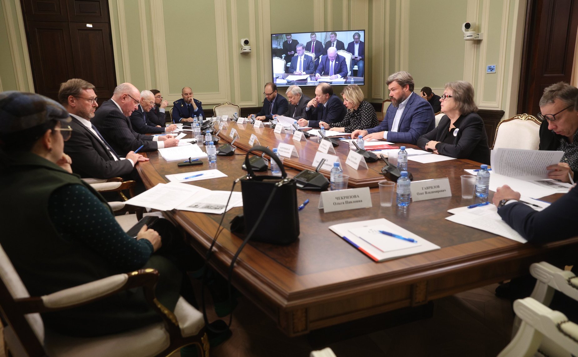 Круглый стол на тему «Актуальные вопросы противодействия русофобии за рубежом: законодательное обеспечение и правоприменительная практика»