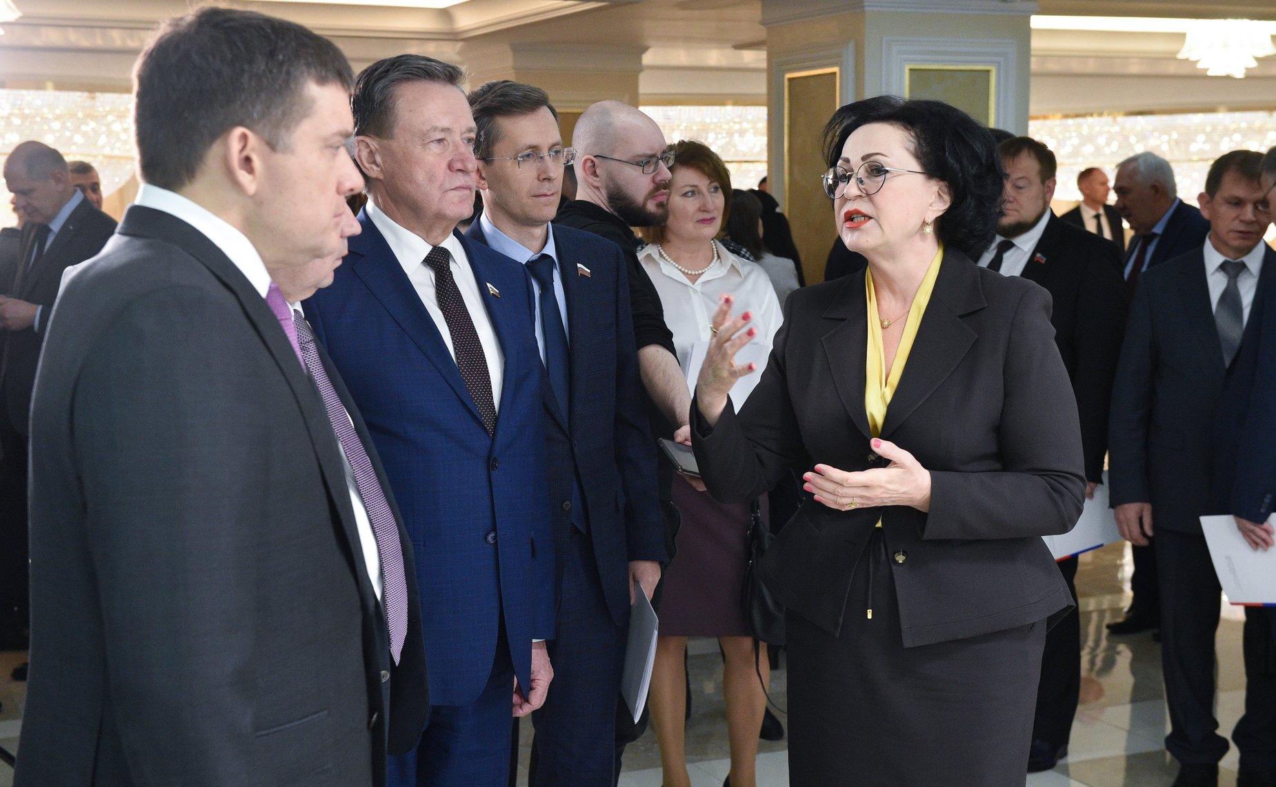 Открытие в Совете Федерации выставки, организованной Счетной палатой РФ, посвященной 30-летию российского парламентаризма и развитию парламентского контроля