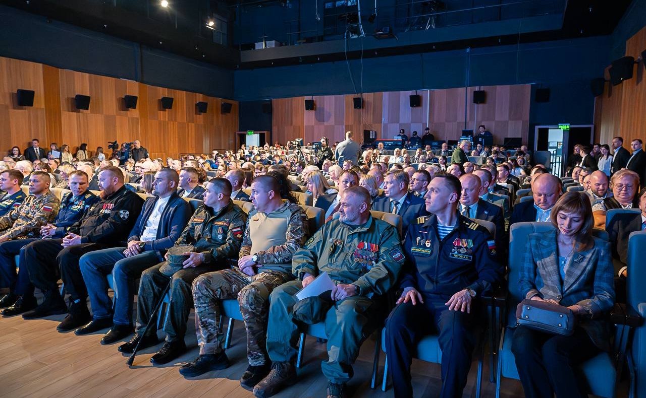 Анатолий Артамонов с рабочей поездкой посетил Калугу и город Обнинск