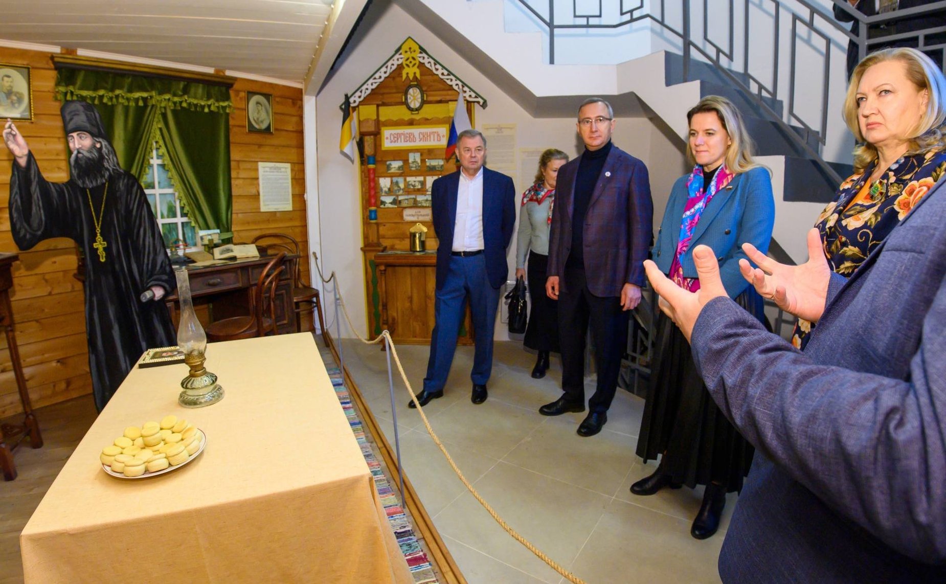 Анатолий Артамонов принял участие в торжественной церемонии открытия музейно-выставочного центра «Сергиев Скит» и выставки «Великая Княгиня Елизавета Федоровна на Калужской земле — благотворитель и миссионер»