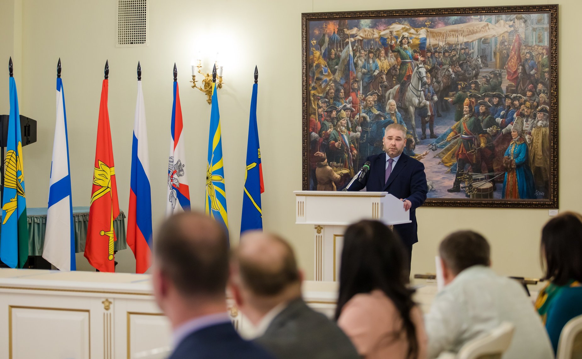 Лилия Гумерова провела совещание на тему «Участие деятелей культуры и искусства в мероприятиях по поддержке участников специальной военной операции»