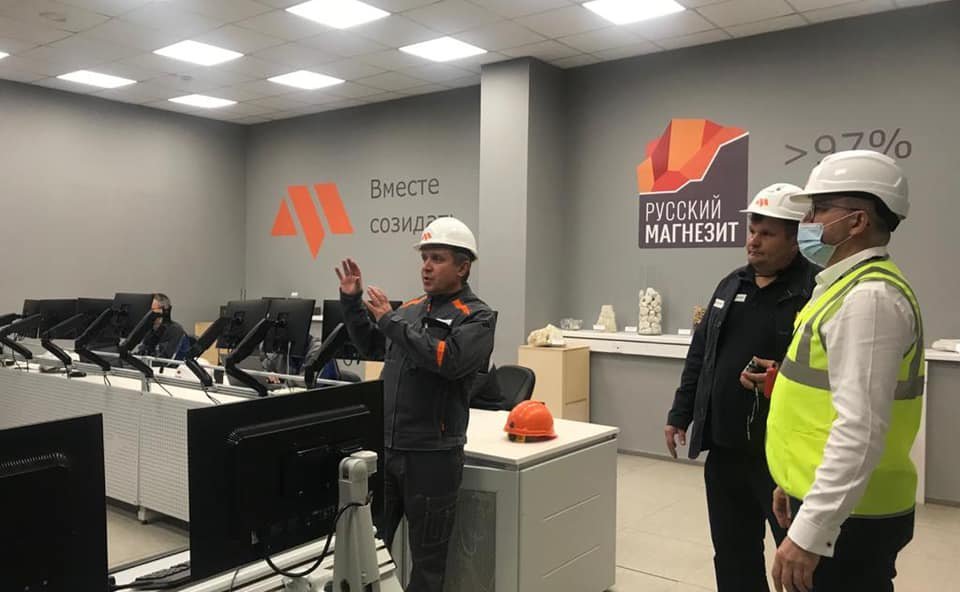 Олег Цепкин посетил три производственных подразделения крупного регионального предприятия