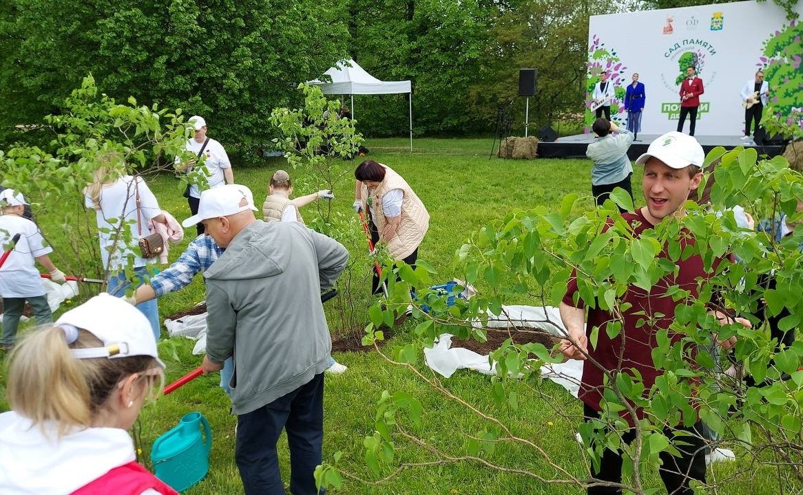 Елена Афанасьева приняла участие в международной акции «Сад Памяти»