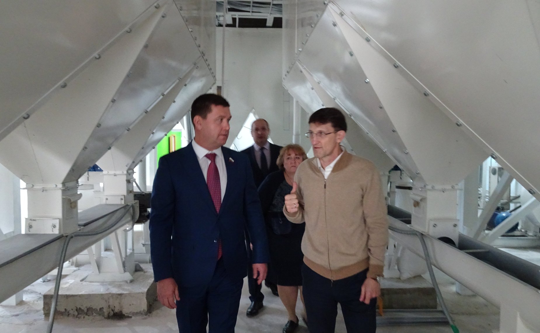 Андрей Чернышев в ходе работы в регионе принял участие в открытии мукомольного производства в селе Кузнецовка Братского района