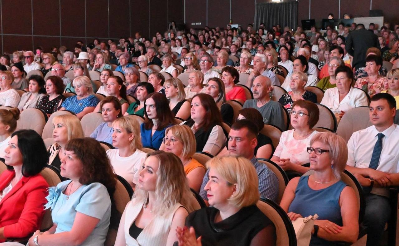 В Ульяновске поздравили врачей с наступающим Днем медицинского работника