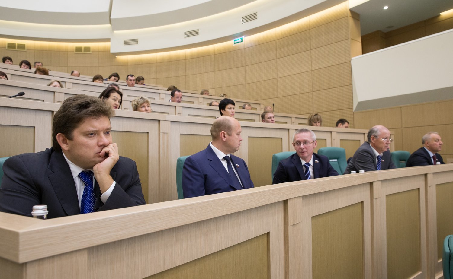 08-10 Парламентские слушания по бюджету-14