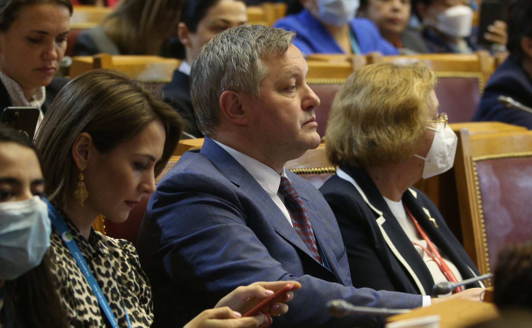 Пленарная сессия Третьего Евразийского женского форума