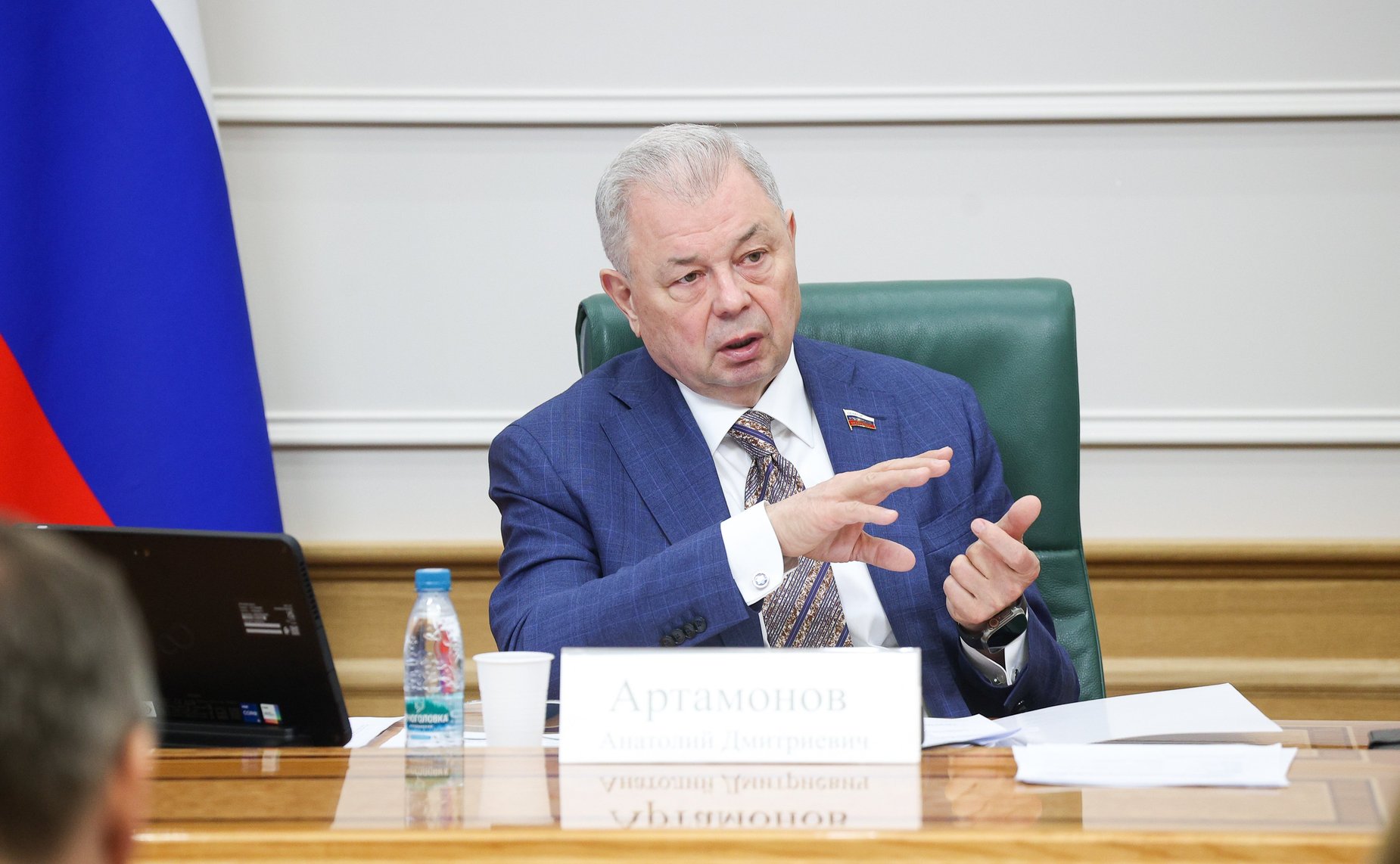 Анатолий Артамонов