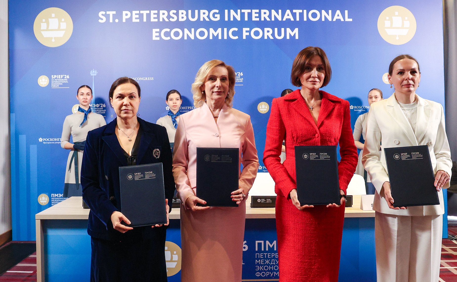 ПМЭФ-2026. Совет Федерации, АСИ, Минэкономразвития и Межпарламентская Ассамблея СНГ подписали соглашение по развитию креативных (творческих) индустрий и народных художественных промыслов в РФ