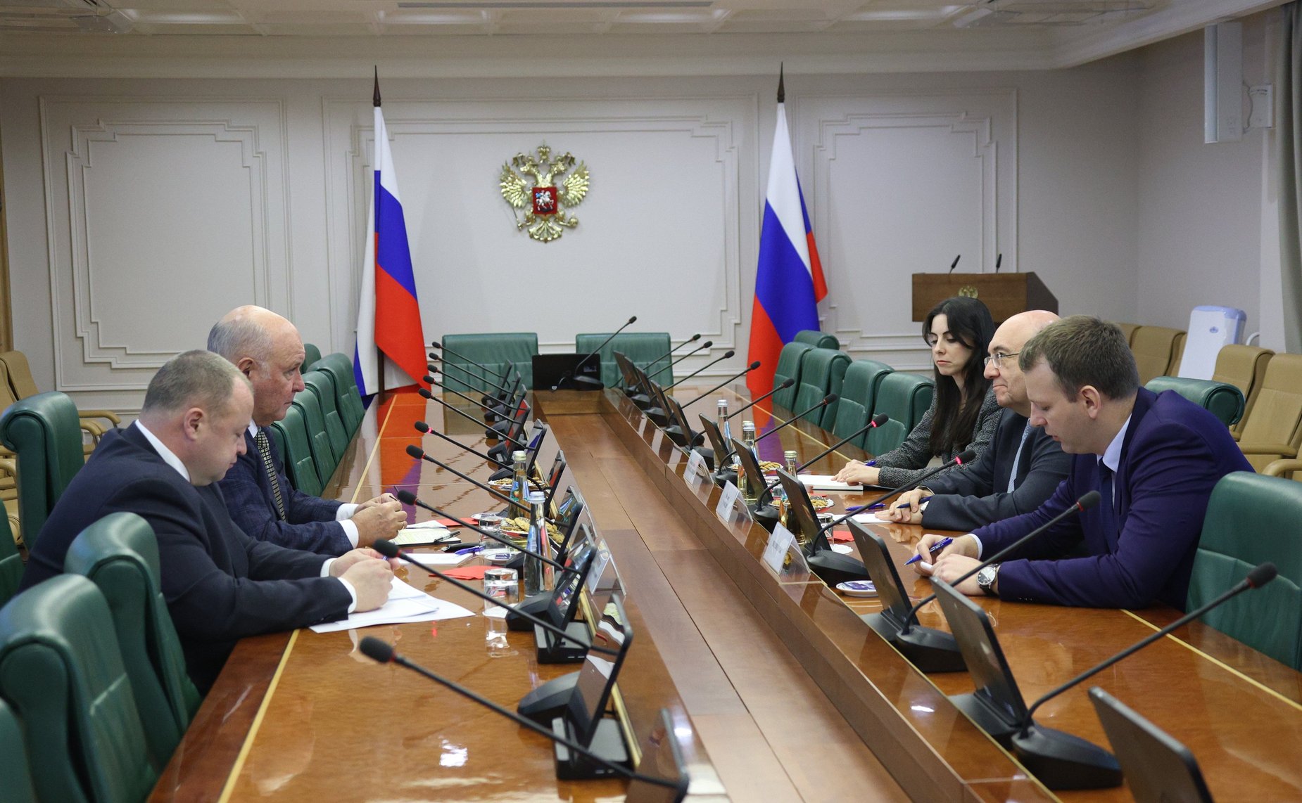 Встреча Председателя Комитета СФ по международным делам Григория Карасина с Чрезвычайным и Полномочным Послом Турецкой Республики в РФ Мехметом Самсаром