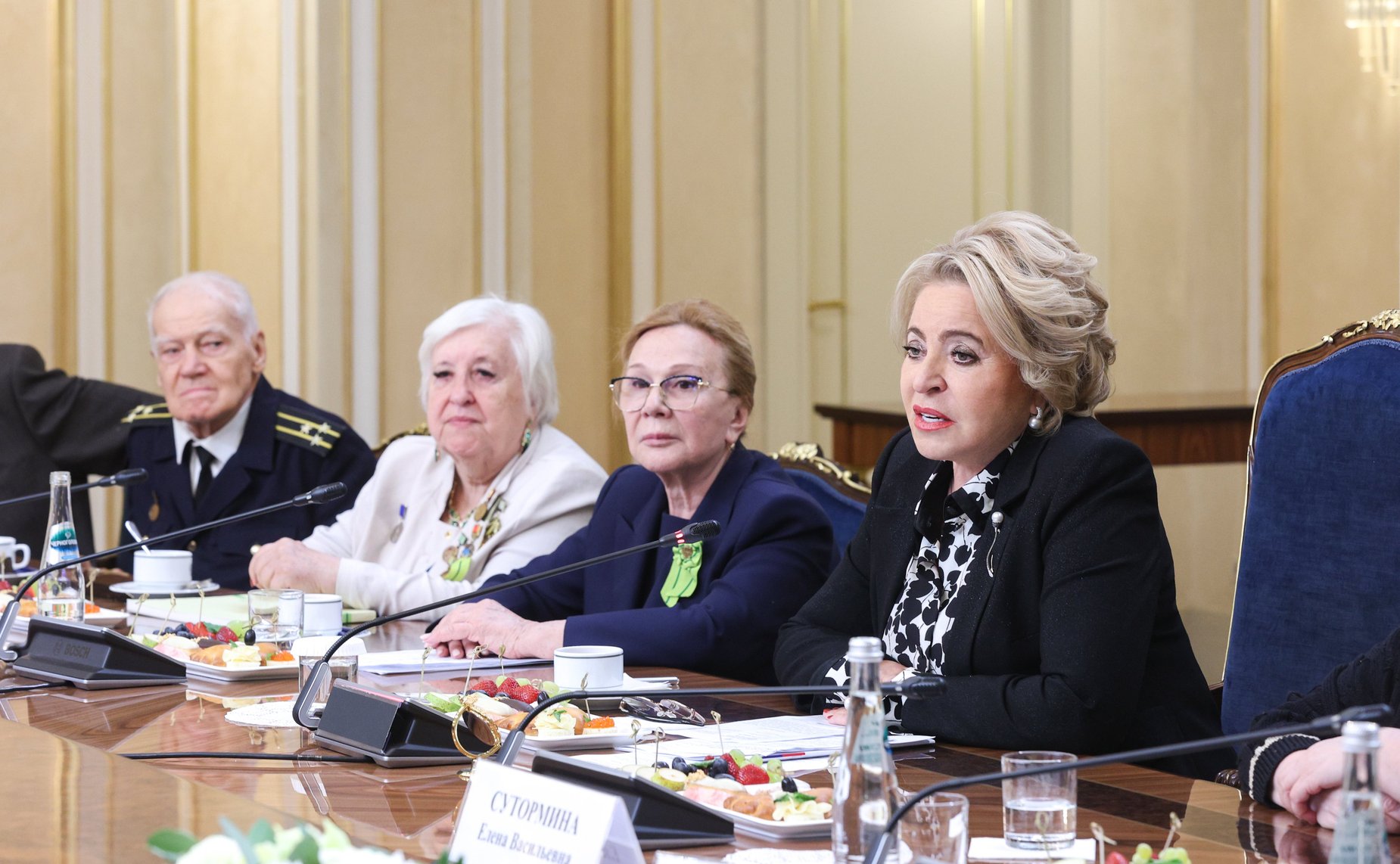 Встреча Председателя Совета Федерации Валентины Матвиенко с делегацией общества «Жители блокадного Ленинграда» Санкт-Петербурга