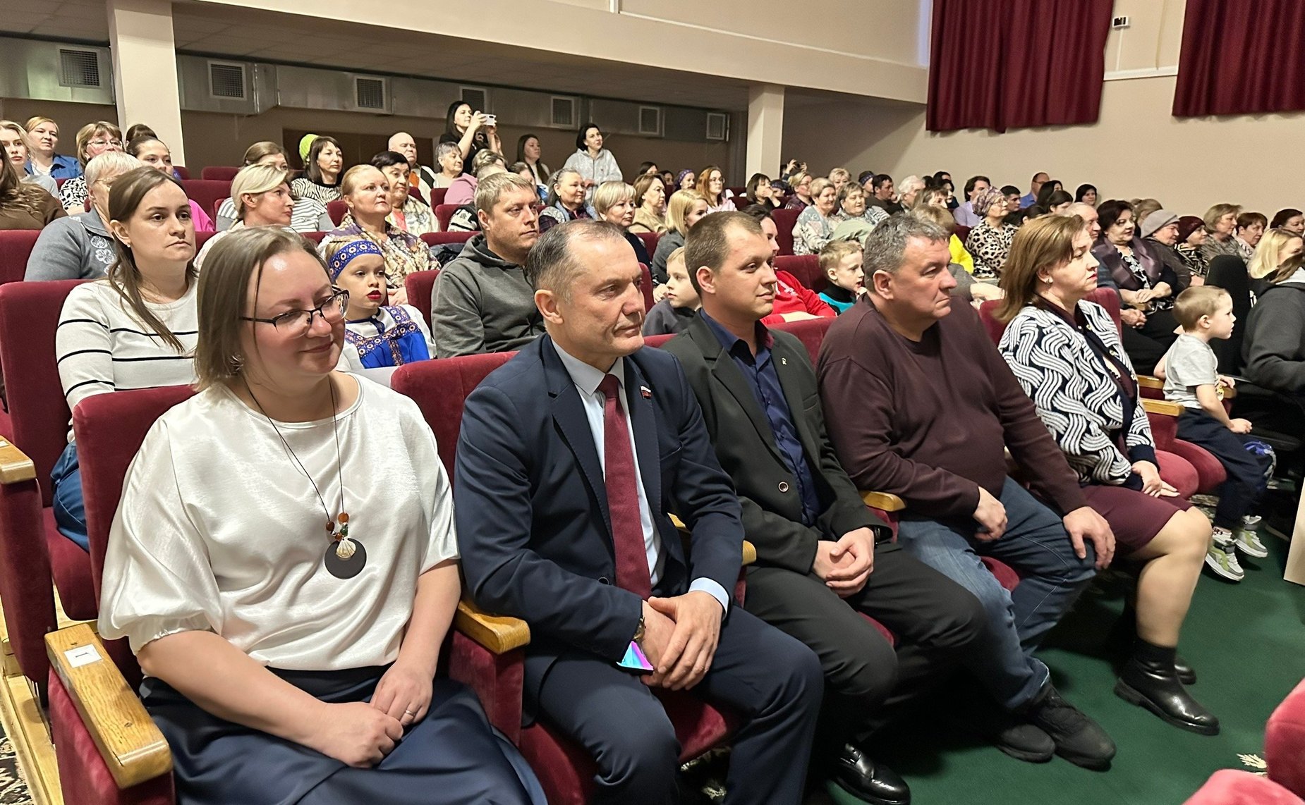 Игорь Мурог принял участие в праздничных мероприятиях, посвященных Международному женскому дню, в Милославском и Ряжском округах