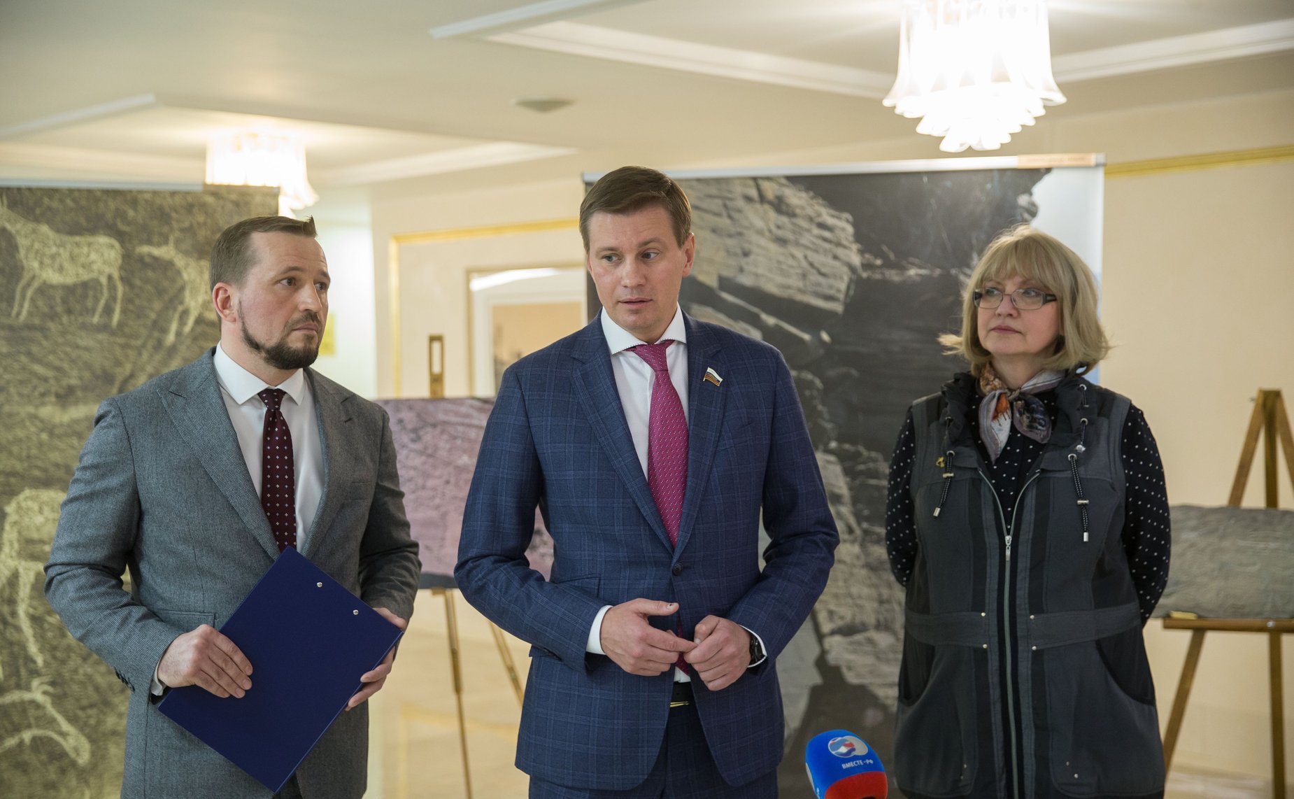 Выставка «Сквозь века и пространства: наскальное искусство России» в Совете Федерации