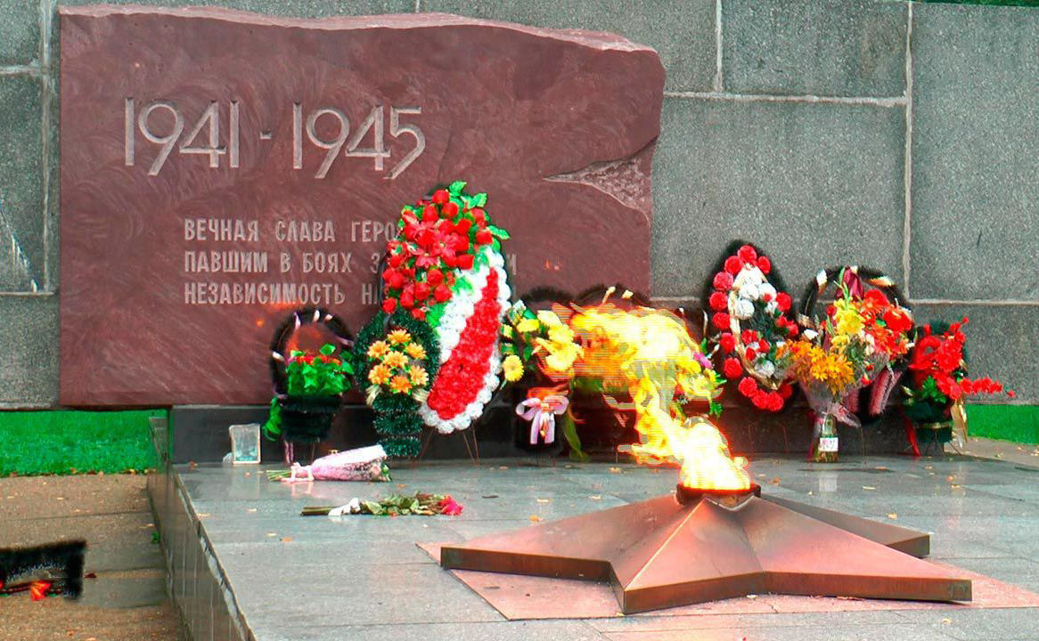 Маргарита Павлова в День Памяти и скорби приняла участие в церемонии возложения цветов у Могилы Неизвестного Солдата у стен Кремля