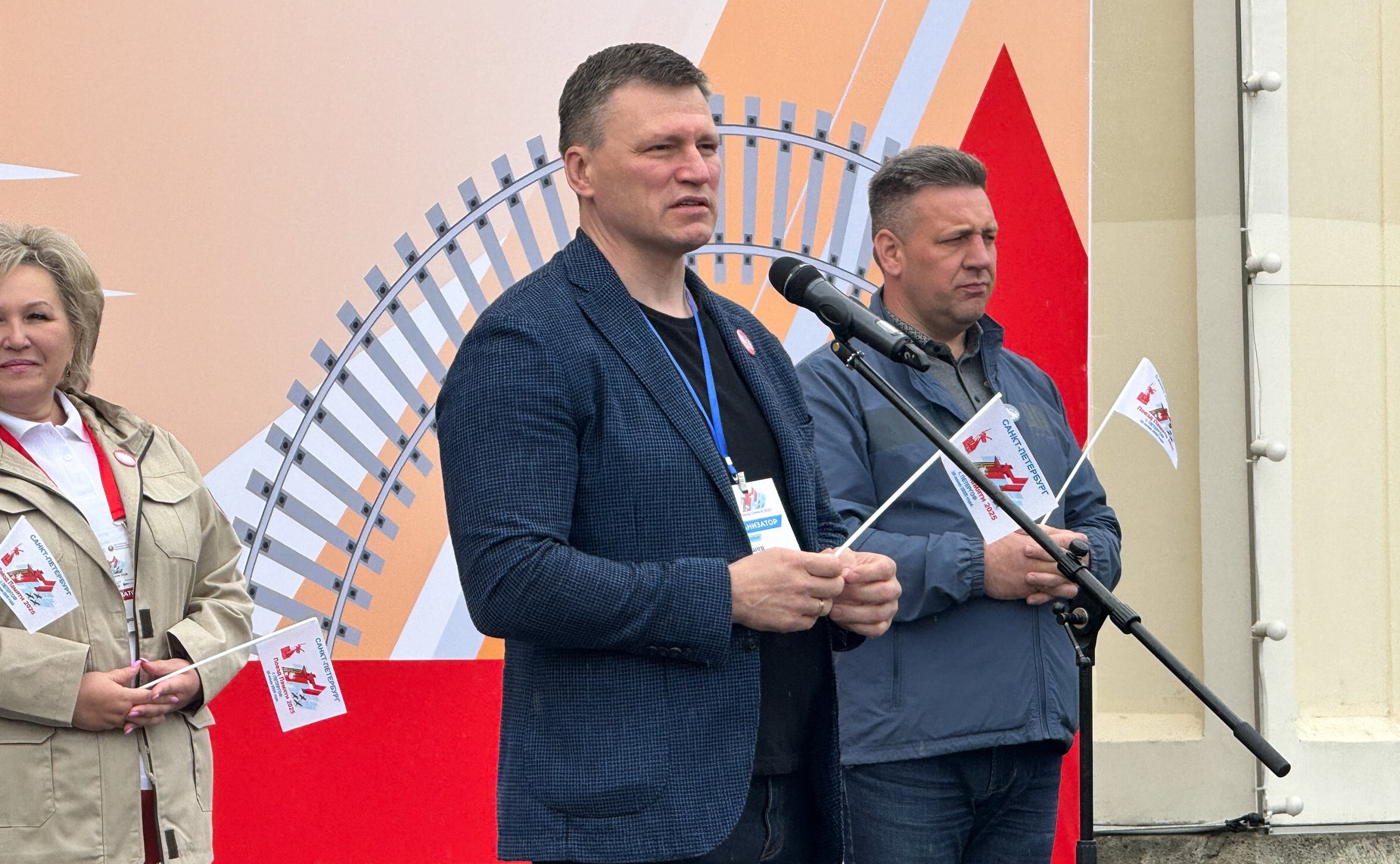 Участники проекта «Поезд Памяти» посетили Петергоф